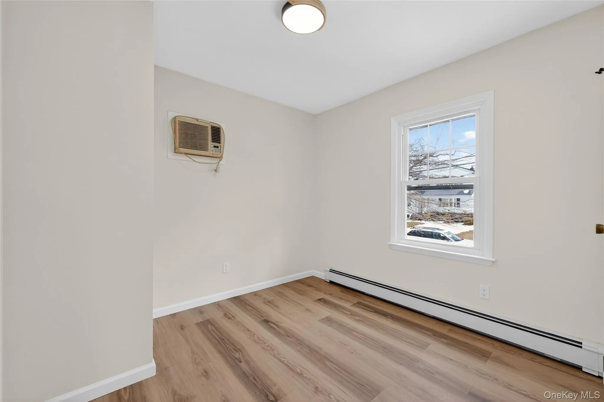 12 Adams Avenue, Babylon, NY, 2 Bedrooms Bedrooms, 5 Rooms Rooms,1 BathroomBathrooms,Residential Lease,For Rent,Adams,0,964452 12 Adams Avenue, Babylon, NY, 2 Bedrooms Bedrooms, 5 Rooms Rooms,1 BathroomBathrooms,Residential Lease,For Rent,Adams,0,964452