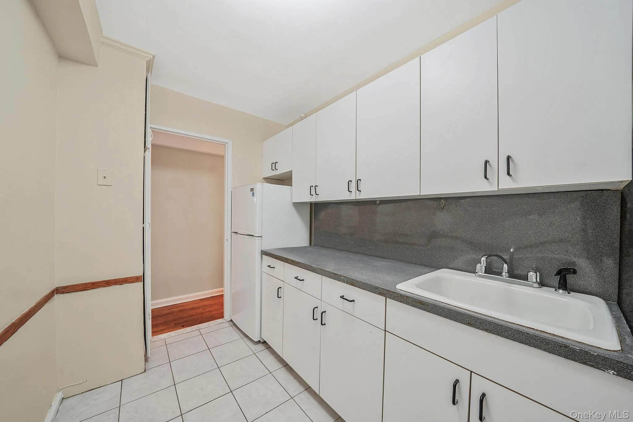 35-40 75th Street, New York, NY, 1 Bedroom Bedrooms, 5 Rooms Rooms,1 BathroomBathrooms,Residential,For Rent,75th,0,964456 35-40 75th Street, New York, NY, 1 Bedroom Bedrooms, 5 Rooms Rooms,1 BathroomBathrooms,Residential,For Rent,75th,0,964456
