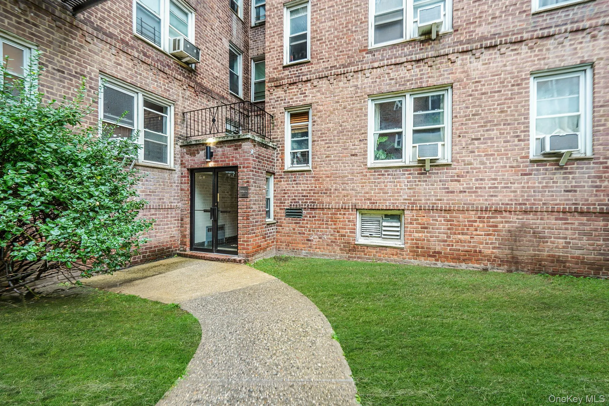 35-40 75th Street, New York, NY, 1 Bedroom Bedrooms, 5 Rooms Rooms,1 BathroomBathrooms,Residential,For Rent,75th,0,964456 35-40 75th Street, New York, NY, 1 Bedroom Bedrooms, 5 Rooms Rooms,1 BathroomBathrooms,Residential,For Rent,75th,0,964456