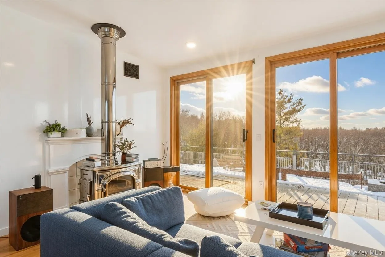 29 Huntting Road, East Hampton, NY, 4 Bedrooms Bedrooms, 13 Rooms Rooms,3 BathroomsBathrooms,Residential Lease,For Rent,Huntting,0,964459 29 Huntting Road, East Hampton, NY, 4 Bedrooms Bedrooms, 13 Rooms Rooms,3 BathroomsBathrooms,Residential Lease,For Rent,Huntting,0,964459