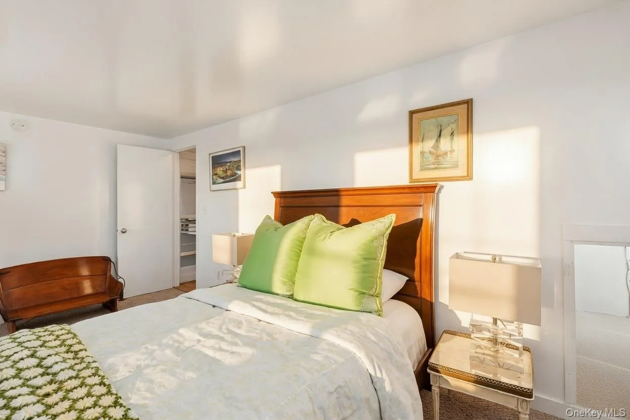 29 Huntting Road, East Hampton, NY, 4 Bedrooms Bedrooms, 13 Rooms Rooms,3 BathroomsBathrooms,Residential Lease,For Rent,Huntting,0,964459 29 Huntting Road, East Hampton, NY, 4 Bedrooms Bedrooms, 13 Rooms Rooms,3 BathroomsBathrooms,Residential Lease,For Rent,Huntting,0,964459