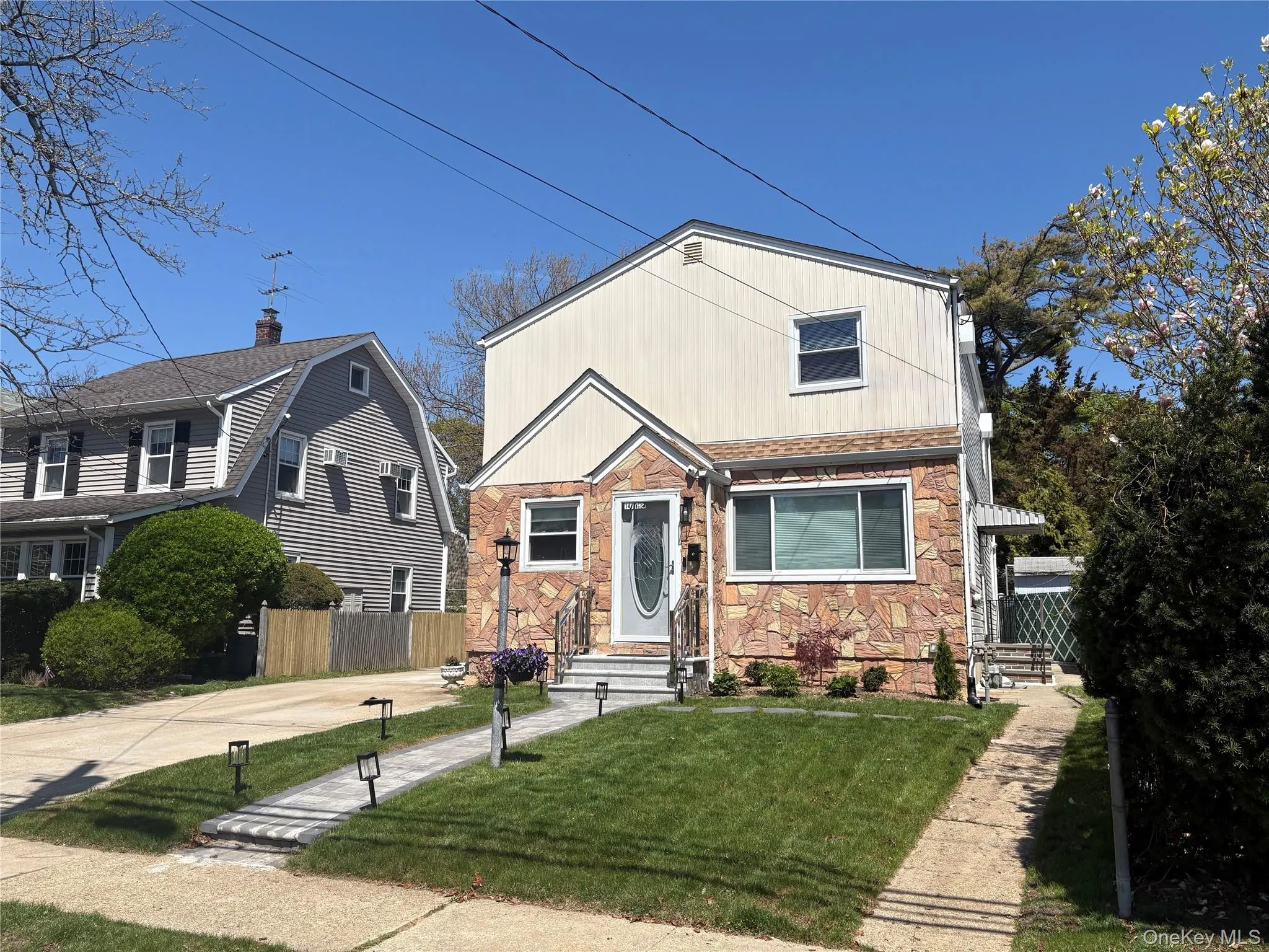144 Garfield Place, Hempstead, NY, 2 Bedrooms Bedrooms, 5 Rooms Rooms,1 BathroomBathrooms,Residential Lease,For Rent,Garfield,0,964467 144 Garfield Place, Hempstead, NY, 2 Bedrooms Bedrooms, 5 Rooms Rooms,1 BathroomBathrooms,Residential Lease,For Rent,Garfield,0,964467