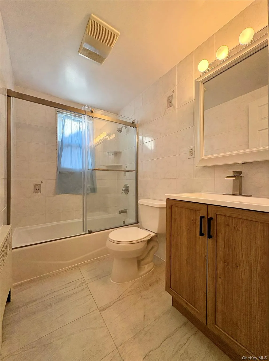 144 Garfield Place, Hempstead, NY, 2 Bedrooms Bedrooms, 5 Rooms Rooms,1 BathroomBathrooms,Residential Lease,For Rent,Garfield,0,964467 144 Garfield Place, Hempstead, NY, 2 Bedrooms Bedrooms, 5 Rooms Rooms,1 BathroomBathrooms,Residential Lease,For Rent,Garfield,0,964467