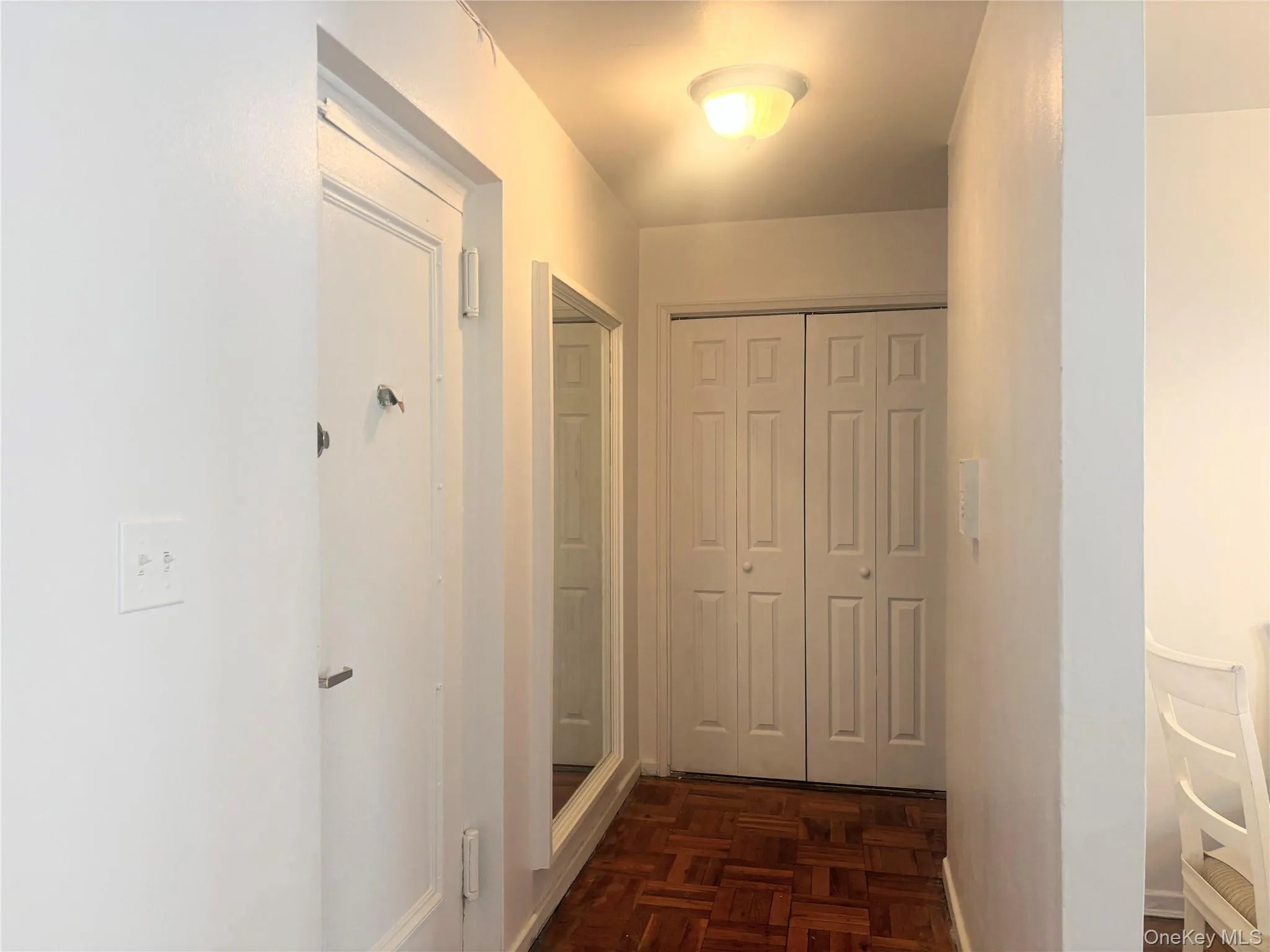 Entrance to apartment Entrance to apartment