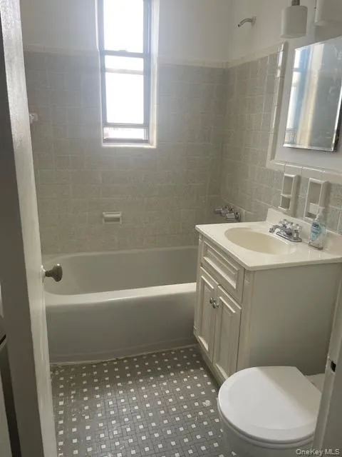 14010 84th Drive, New York, NY, 1 Bedroom Bedrooms, 3 Rooms Rooms,1 BathroomBathrooms,Residential Lease,For Rent,84th,0,964472 14010 84th Drive, New York, NY, 1 Bedroom Bedrooms, 3 Rooms Rooms,1 BathroomBathrooms,Residential Lease,For Rent,84th,0,964472