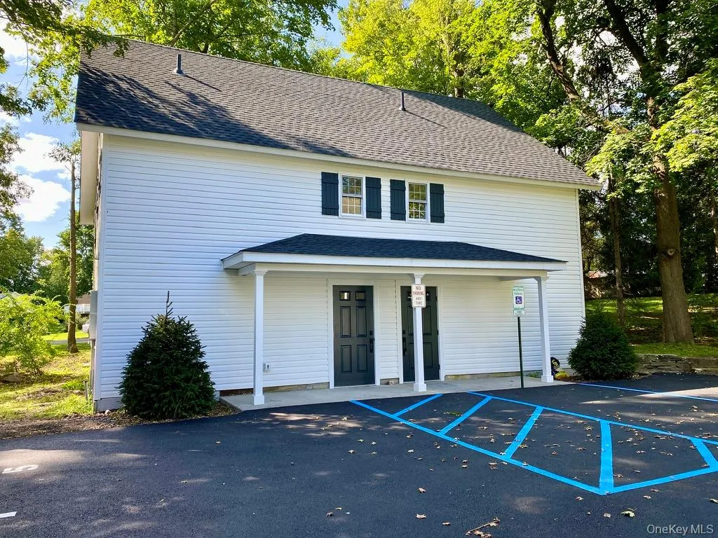 5E Spring Street, Pawling, NY, 1 Bedroom Bedrooms, 3 Rooms Rooms,1 BathroomBathrooms,Residential Lease,For Rent,Spring,0,964475 5E Spring Street, Pawling, NY, 1 Bedroom Bedrooms, 3 Rooms Rooms,1 BathroomBathrooms,Residential Lease,For Rent,Spring,0,964475