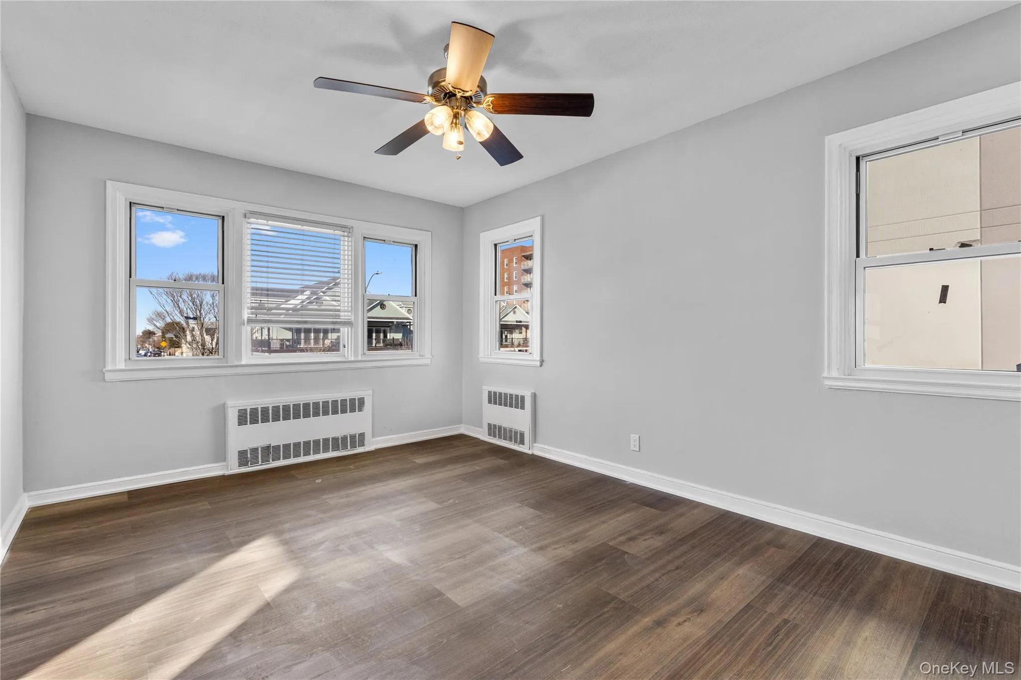 840 Broadway, Long Beach, NY, 3 Bedrooms Bedrooms, 6 Rooms Rooms,2 BathroomsBathrooms,Residential Lease,For Rent,Broadway,0,964494 840 Broadway, Long Beach, NY, 3 Bedrooms Bedrooms, 6 Rooms Rooms,2 BathroomsBathrooms,Residential Lease,For Rent,Broadway,0,964494