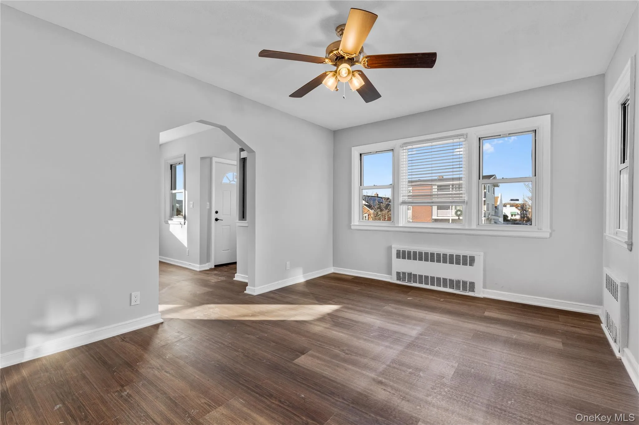 840 Broadway, Long Beach, NY, 3 Bedrooms Bedrooms, 6 Rooms Rooms,2 BathroomsBathrooms,Residential Lease,For Rent,Broadway,0,964494 840 Broadway, Long Beach, NY, 3 Bedrooms Bedrooms, 6 Rooms Rooms,2 BathroomsBathrooms,Residential Lease,For Rent,Broadway,0,964494