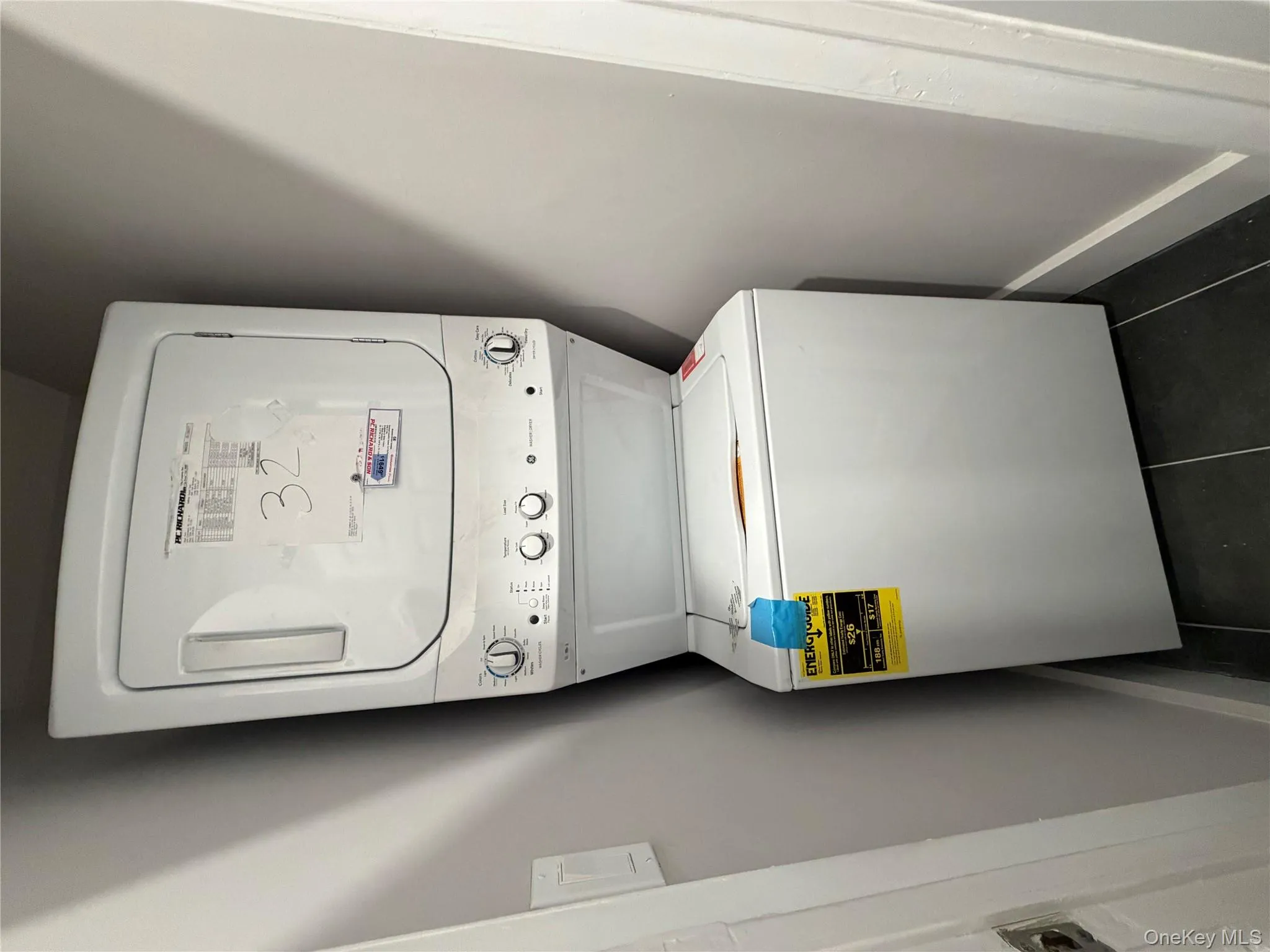 840 Broadway, Long Beach, NY, 3 Bedrooms Bedrooms, 6 Rooms Rooms,2 BathroomsBathrooms,Residential Lease,For Rent,Broadway,0,964494 840 Broadway, Long Beach, NY, 3 Bedrooms Bedrooms, 6 Rooms Rooms,2 BathroomsBathrooms,Residential Lease,For Rent,Broadway,0,964494