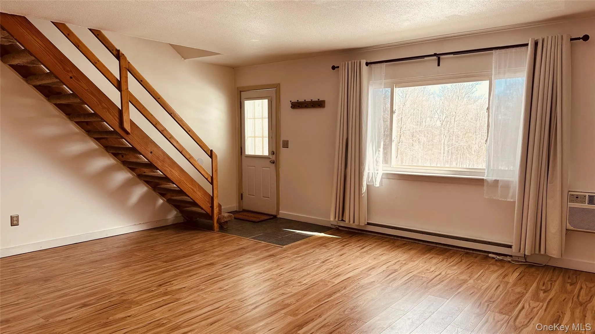 881 Albany Post Road, New Paltz, NY, 3 Bedrooms Bedrooms, 7 Rooms Rooms,2 BathroomsBathrooms,Residential Lease,For Rent,Albany Post,0,964527 881 Albany Post Road, New Paltz, NY, 3 Bedrooms Bedrooms, 7 Rooms Rooms,2 BathroomsBathrooms,Residential Lease,For Rent,Albany Post,0,964527