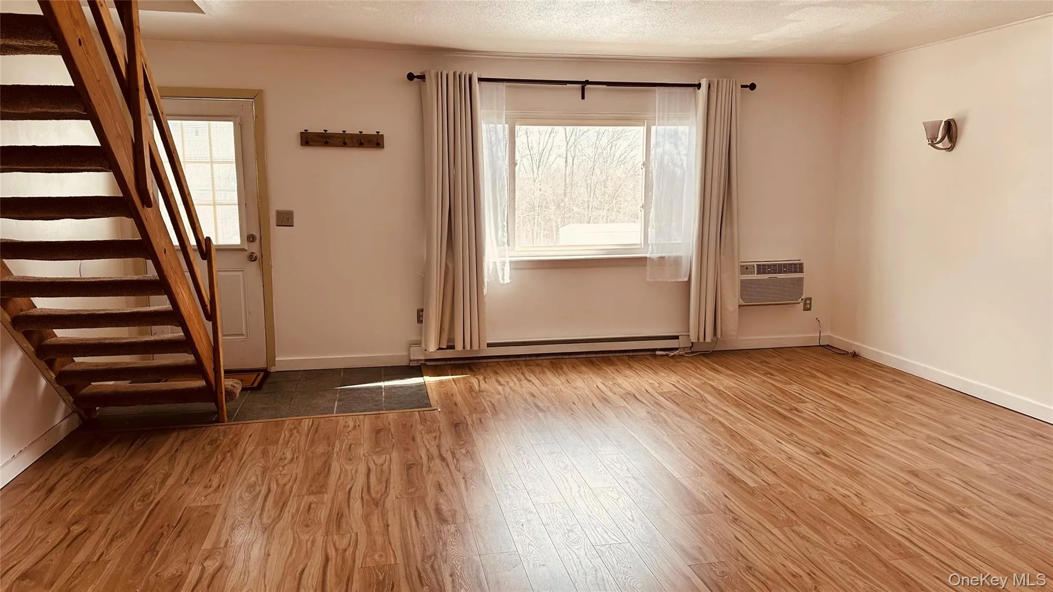 881 Albany Post Road, New Paltz, NY, 3 Bedrooms Bedrooms, 7 Rooms Rooms,2 BathroomsBathrooms,Residential Lease,For Rent,Albany Post,0,964527 881 Albany Post Road, New Paltz, NY, 3 Bedrooms Bedrooms, 7 Rooms Rooms,2 BathroomsBathrooms,Residential Lease,For Rent,Albany Post,0,964527