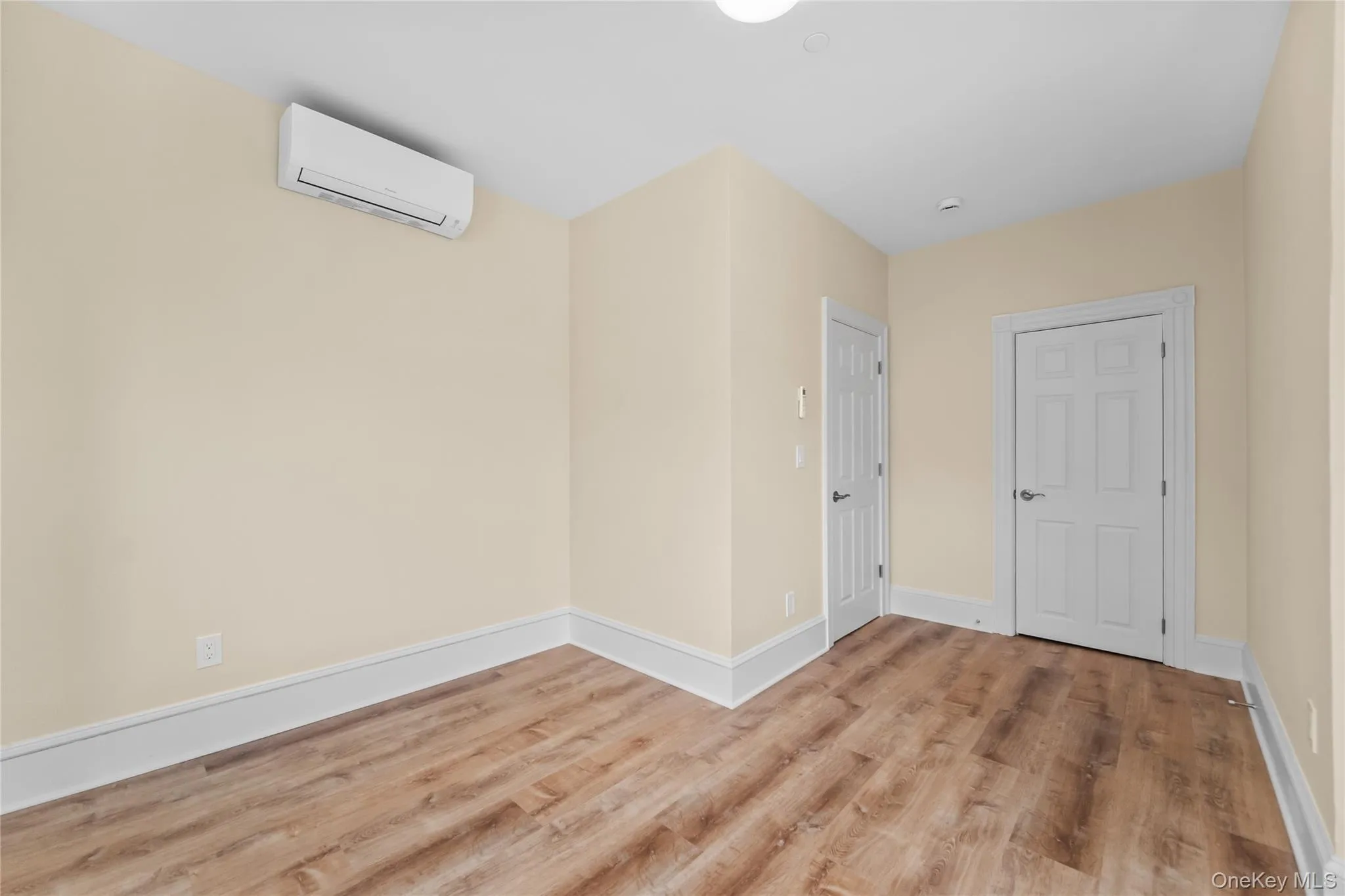 81 Washington Street, Greenburgh, NY, 3 Bedrooms Bedrooms, 5 Rooms Rooms,1 BathroomBathrooms,Residential Lease,For Rent,Washington,0,964532 81 Washington Street, Greenburgh, NY, 3 Bedrooms Bedrooms, 5 Rooms Rooms,1 BathroomBathrooms,Residential Lease,For Rent,Washington,0,964532