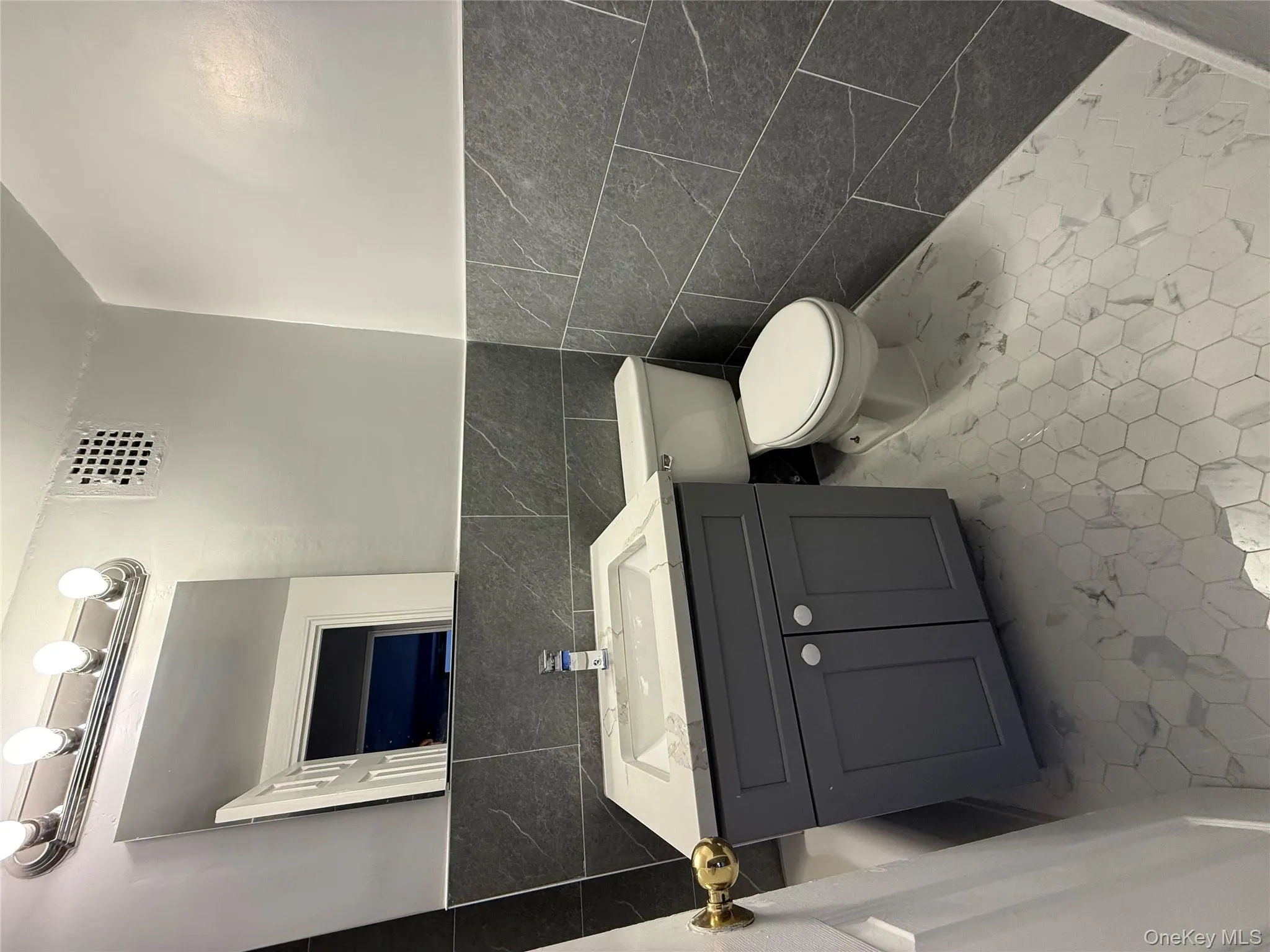 61-55 98TH STREET 98TH, New York, NY, 1 Bedroom Bedrooms, 2 Rooms Rooms,1 BathroomBathrooms,Residential Lease,For Rent,98TH,0,964537 61-55 98TH STREET 98TH, New York, NY, 1 Bedroom Bedrooms, 2 Rooms Rooms,1 BathroomBathrooms,Residential Lease,For Rent,98TH,0,964537