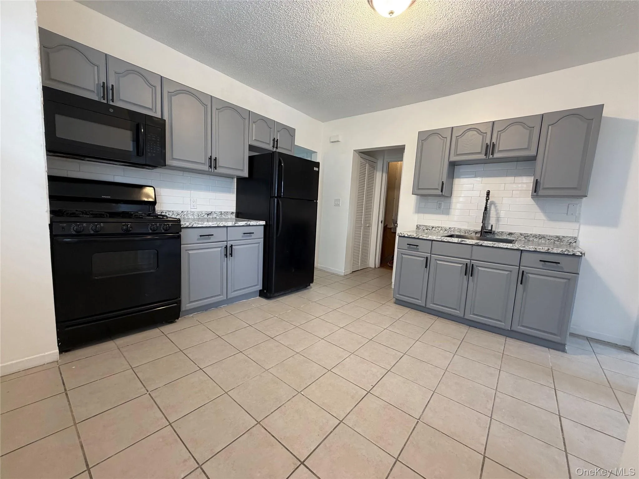 12215 11th Avenue, New York, NY, 3 Bedrooms Bedrooms, 6 Rooms Rooms,1 BathroomBathrooms,Residential Lease,For Rent,11th,0,964554 12215 11th Avenue, New York, NY, 3 Bedrooms Bedrooms, 6 Rooms Rooms,1 BathroomBathrooms,Residential Lease,For Rent,11th,0,964554