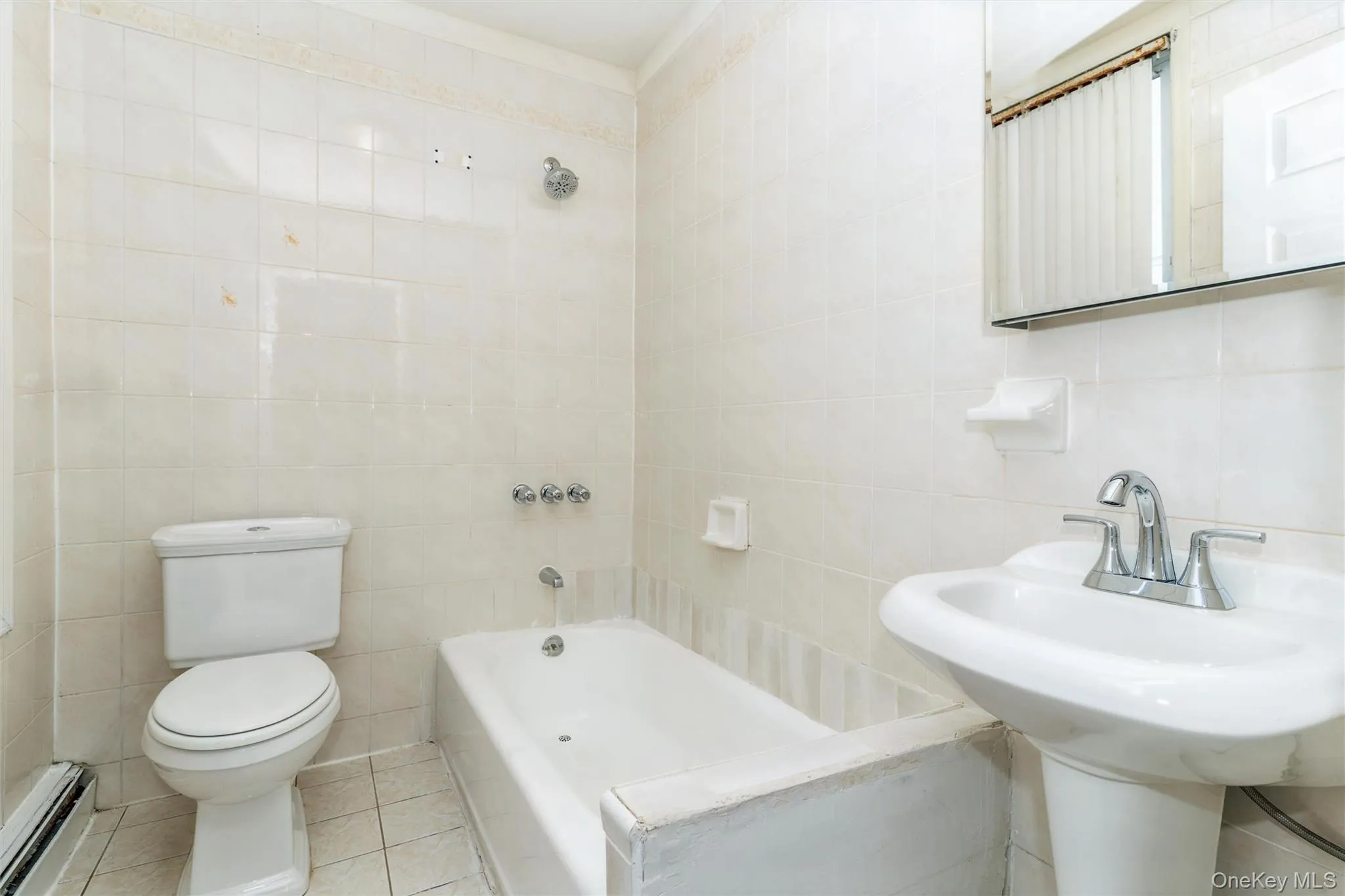 9312 Avenue M, New York, NY, 3 Bedrooms Bedrooms, 7 Rooms Rooms,2 BathroomsBathrooms,Residential Lease,For Rent,Avenue M,0,964628 9312 Avenue M, New York, NY, 3 Bedrooms Bedrooms, 7 Rooms Rooms,2 BathroomsBathrooms,Residential Lease,For Rent,Avenue M,0,964628