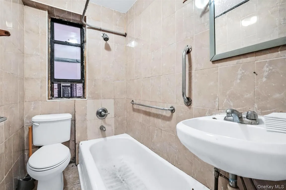 1993 Amsterdam Avenue, New York, NY, 2 Bedrooms Bedrooms, 4 Rooms Rooms,1 BathroomBathrooms,Residential,For Rent,Amsterdam Avenue,0,964630 1993 Amsterdam Avenue, New York, NY, 2 Bedrooms Bedrooms, 4 Rooms Rooms,1 BathroomBathrooms,Residential,For Rent,Amsterdam Avenue,0,964630