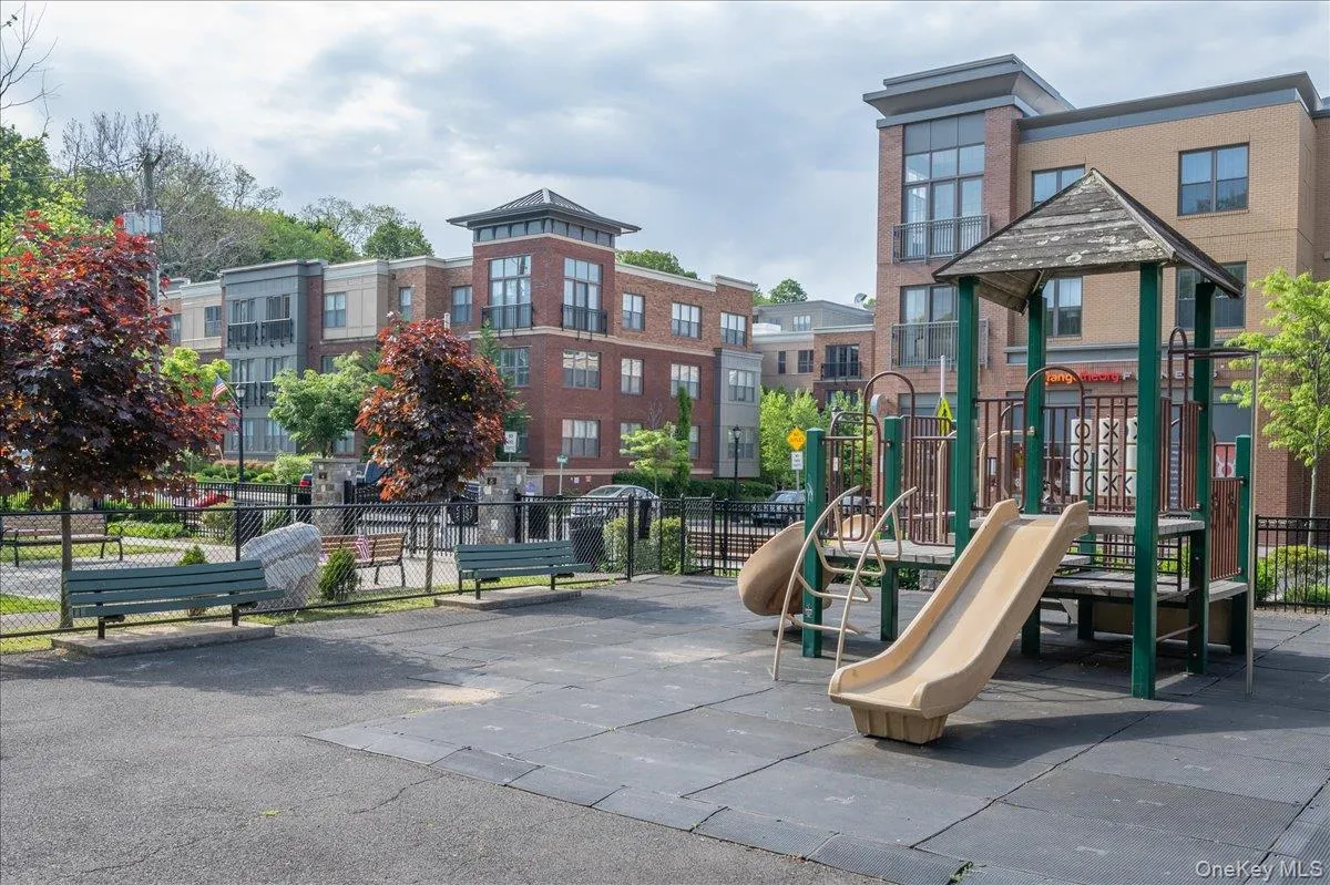 21 Fairview Avenue, Eastchester, NY, 1 Bedroom Bedrooms, 3 Rooms Rooms,1 BathroomBathrooms,Residential Lease,For Rent,Fairview,0,964635 21 Fairview Avenue, Eastchester, NY, 1 Bedroom Bedrooms, 3 Rooms Rooms,1 BathroomBathrooms,Residential Lease,For Rent,Fairview,0,964635