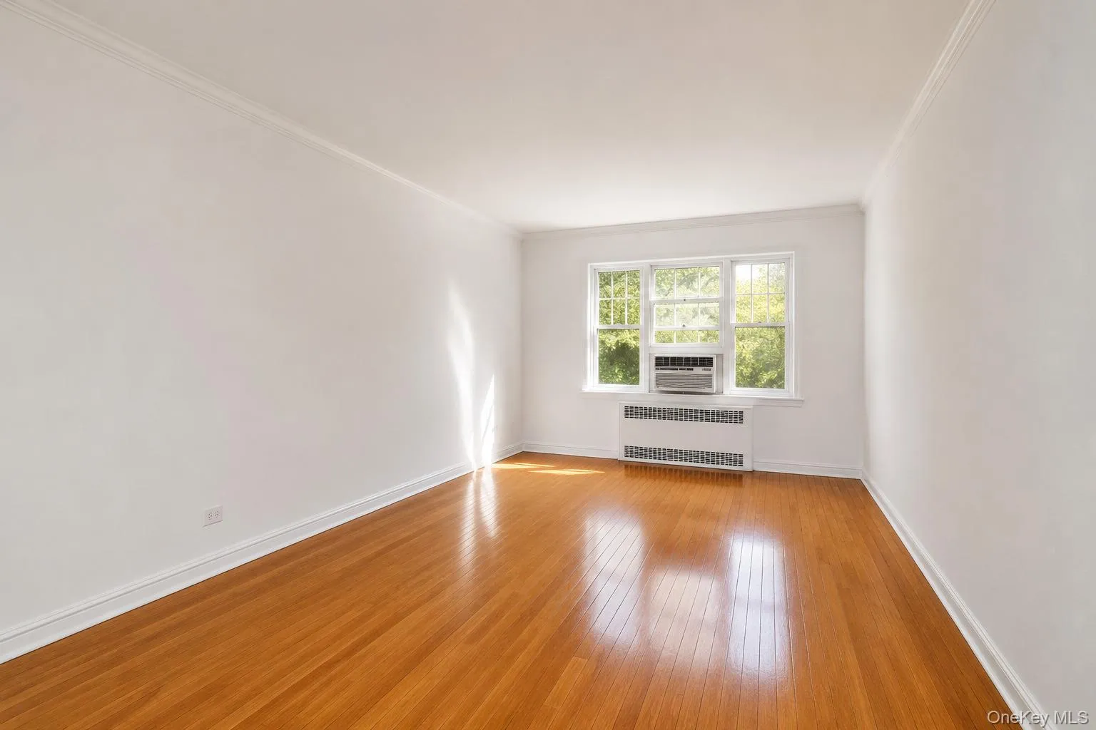 76-36 113th Street, New York, NY, 3 Bedrooms Bedrooms, 6 Rooms Rooms,2 BathroomsBathrooms,Residential,For Rent,113th,0,KEY964657 76-36 113th Street, New York, NY, 3 Bedrooms Bedrooms, 6 Rooms Rooms,2 BathroomsBathrooms,Residential,For Rent,113th,0,KEY964657