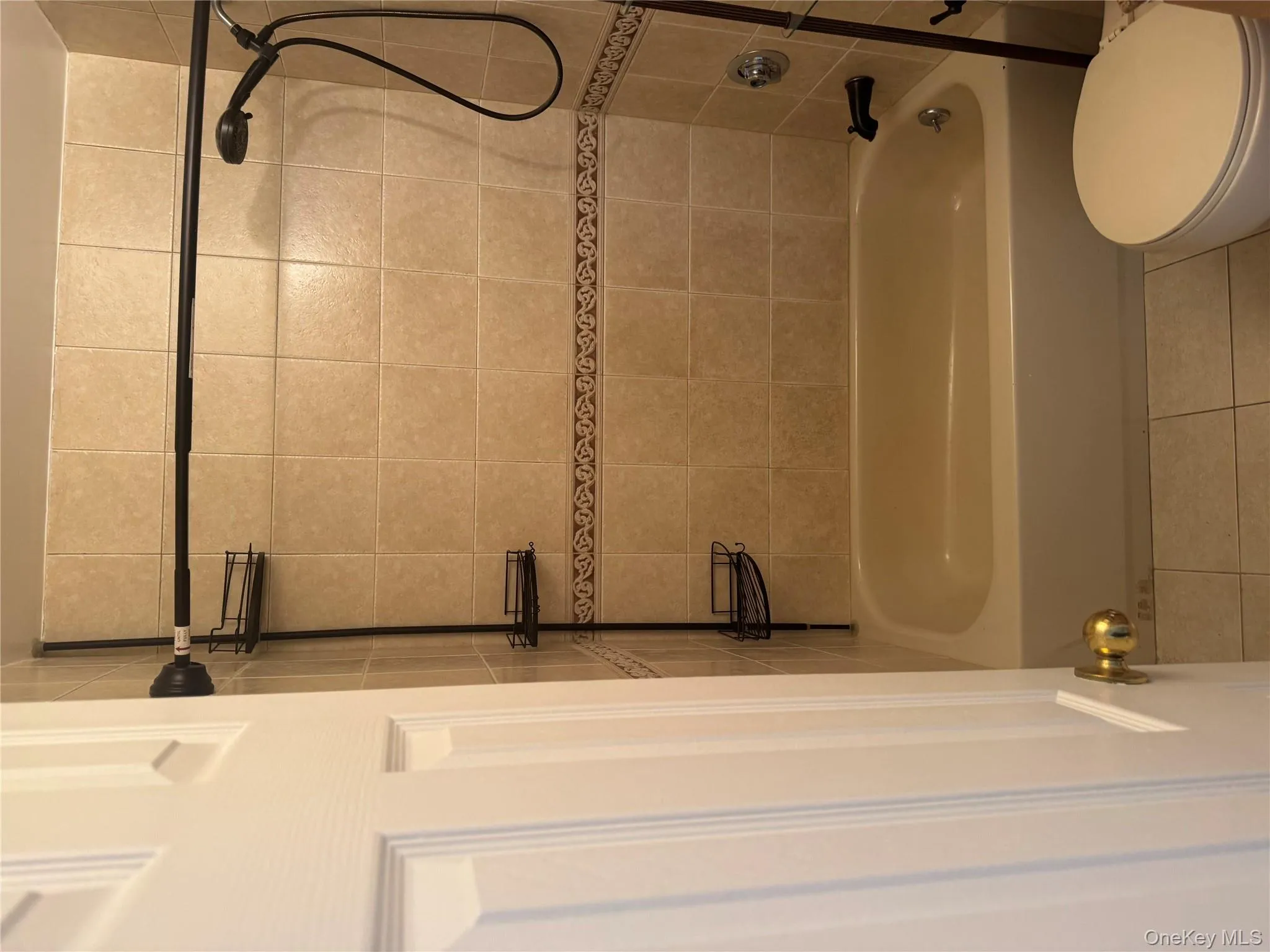 3177 Wissman Avenue, New York, NY, 1 Bedroom Bedrooms, 6 Rooms Rooms,1 BathroomBathrooms,Residential Lease,For Rent,Wissman,0,964670 3177 Wissman Avenue, New York, NY, 1 Bedroom Bedrooms, 6 Rooms Rooms,1 BathroomBathrooms,Residential Lease,For Rent,Wissman,0,964670