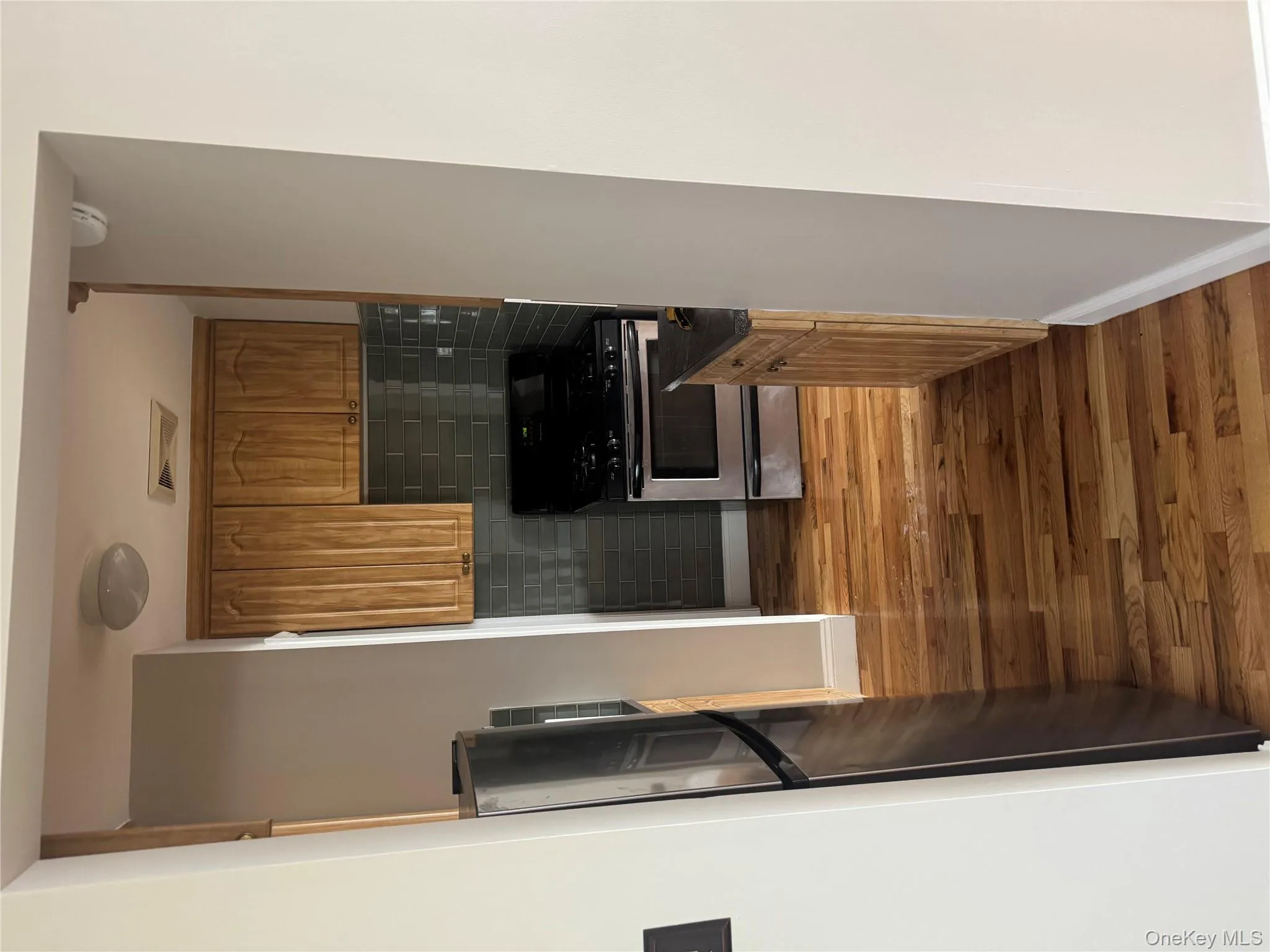 3177 Wissman Avenue, New York, NY, 1 Bedroom Bedrooms, 6 Rooms Rooms,1 BathroomBathrooms,Residential Lease,For Rent,Wissman,0,964670 3177 Wissman Avenue, New York, NY, 1 Bedroom Bedrooms, 6 Rooms Rooms,1 BathroomBathrooms,Residential Lease,For Rent,Wissman,0,964670