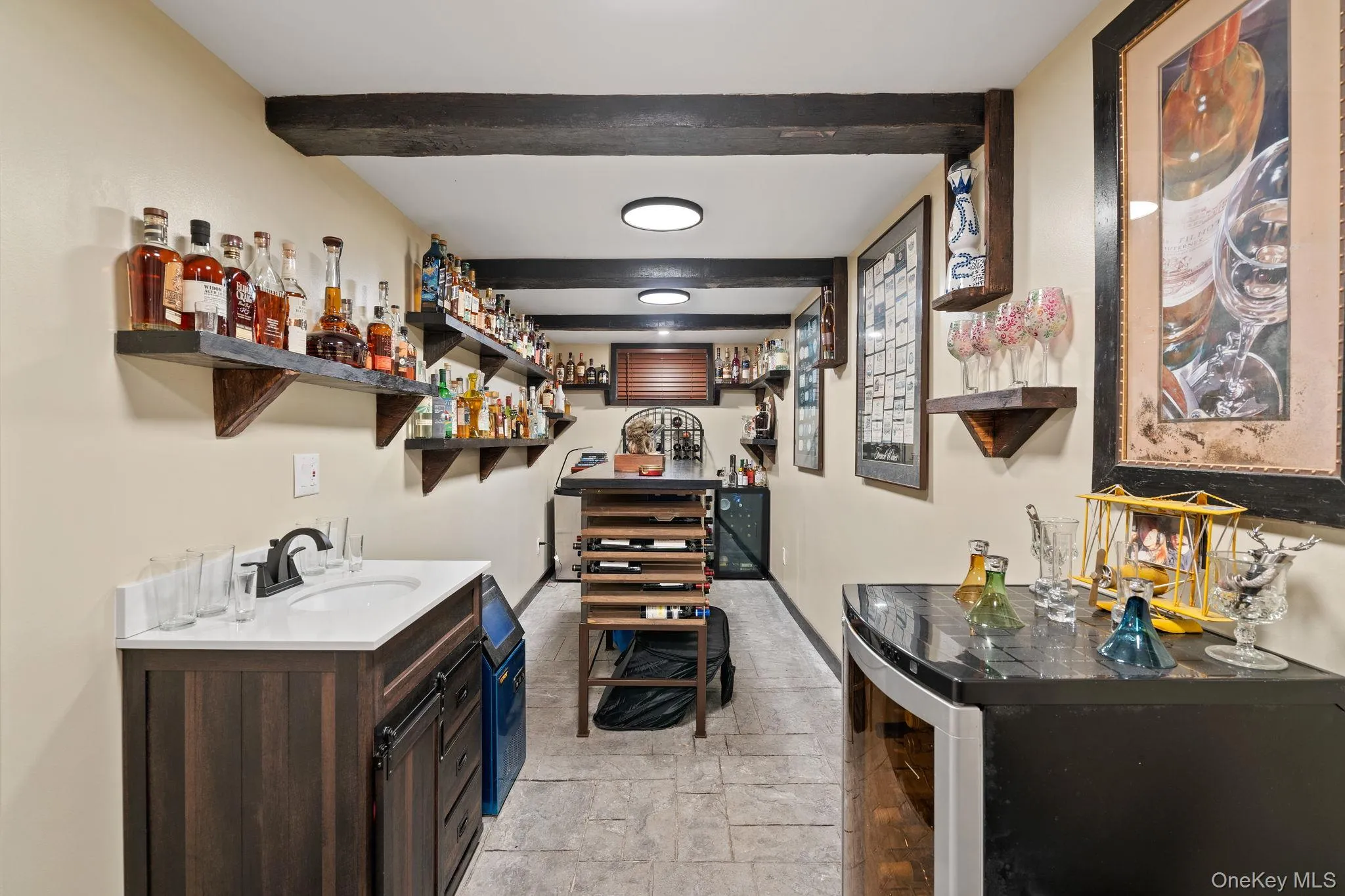 42 Colonial Avenue, Warwick (town), NY, 3 Bedrooms Bedrooms, 13 Rooms Rooms,2 BathroomsBathrooms,Residential,For Rent,Colonial,0,964674 42 Colonial Avenue, Warwick (town), NY, 3 Bedrooms Bedrooms, 13 Rooms Rooms,2 BathroomsBathrooms,Residential,For Rent,Colonial,0,964674