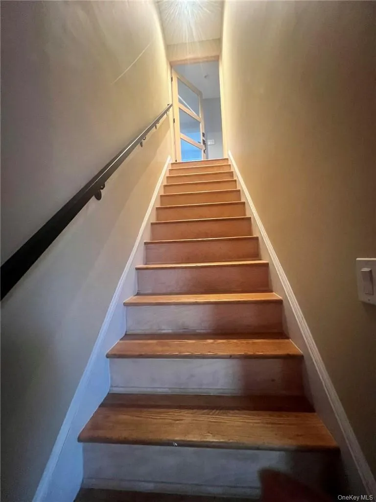 View of stairway leading to the unit. View of stairway leading to the unit.