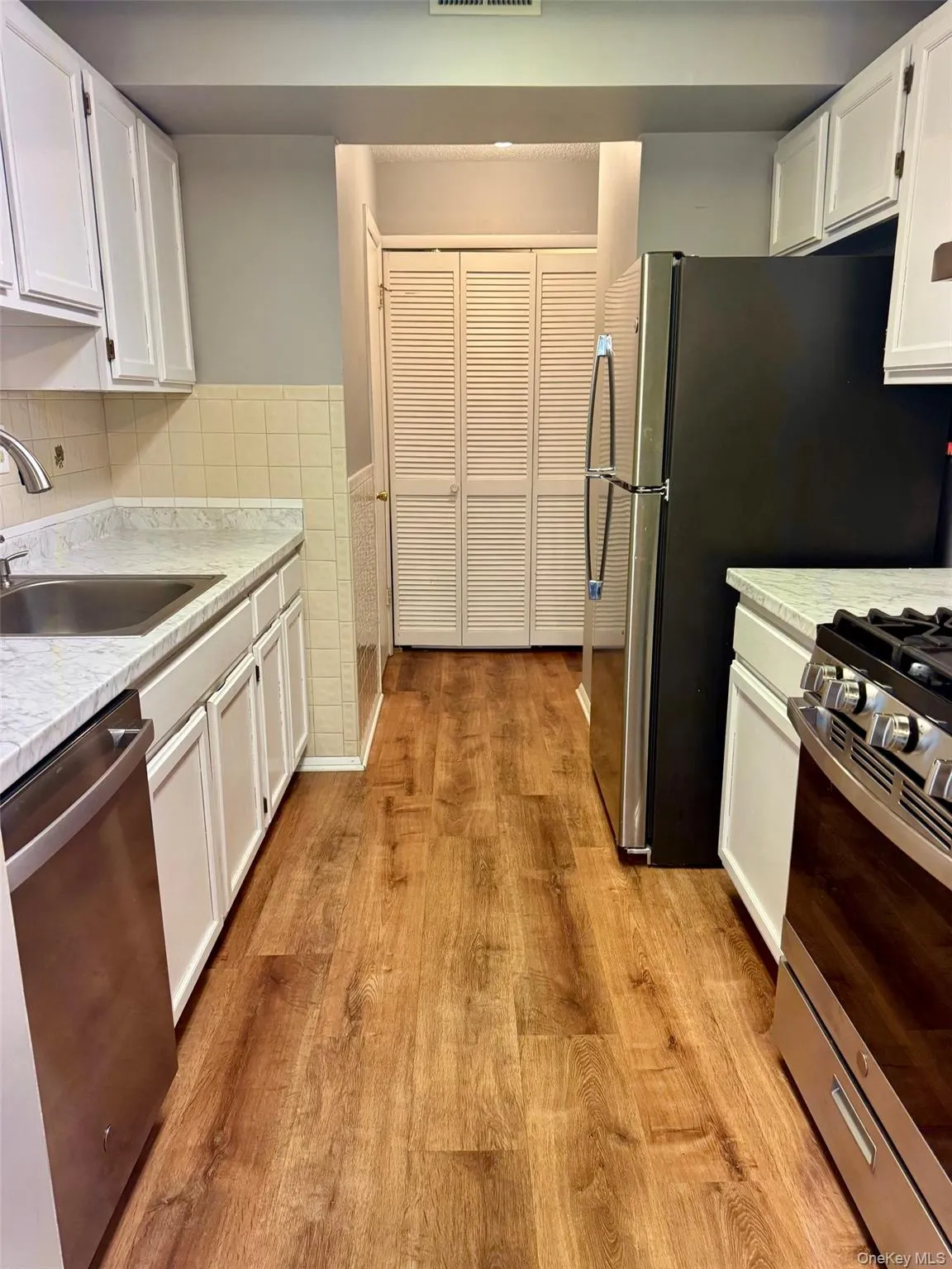 3917 Whispering Hills, Chester Town, NY, 2 Bedrooms Bedrooms, 6 Rooms Rooms,1 BathroomBathrooms,Residential Lease,For Rent,Whispering,0,964688 3917 Whispering Hills, Chester Town, NY, 2 Bedrooms Bedrooms, 6 Rooms Rooms,1 BathroomBathrooms,Residential Lease,For Rent,Whispering,0,964688