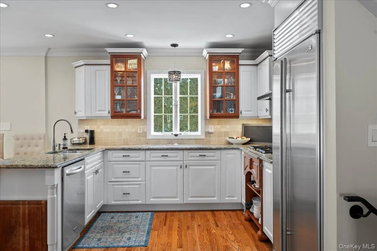 299 STRATTON Road, New Rochelle, NY, 4 Bedrooms Bedrooms, 8 Rooms Rooms,3 BathroomsBathrooms,Residential,For Rent,STRATTON,0,964716 299 STRATTON Road, New Rochelle, NY, 4 Bedrooms Bedrooms, 8 Rooms Rooms,3 BathroomsBathrooms,Residential,For Rent,STRATTON,0,964716