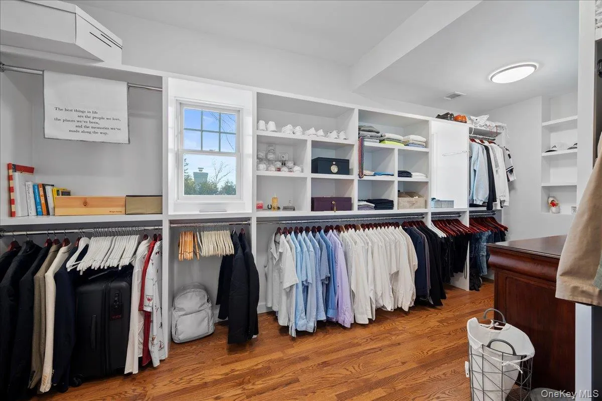 299 STRATTON Road, New Rochelle, NY, 4 Bedrooms Bedrooms, 8 Rooms Rooms,3 BathroomsBathrooms,Residential,For Rent,STRATTON,0,964716 299 STRATTON Road, New Rochelle, NY, 4 Bedrooms Bedrooms, 8 Rooms Rooms,3 BathroomsBathrooms,Residential,For Rent,STRATTON,0,964716