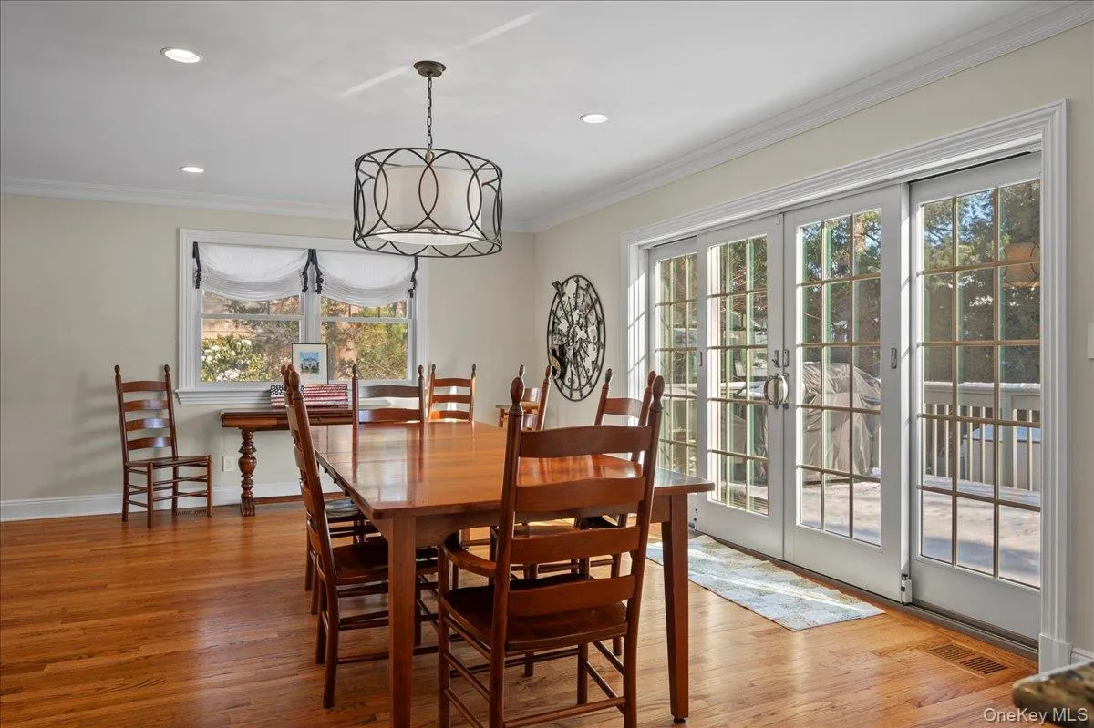 299 STRATTON Road, New Rochelle, NY, 4 Bedrooms Bedrooms, 8 Rooms Rooms,3 BathroomsBathrooms,Residential,For Rent,STRATTON,0,964716 299 STRATTON Road, New Rochelle, NY, 4 Bedrooms Bedrooms, 8 Rooms Rooms,3 BathroomsBathrooms,Residential,For Rent,STRATTON,0,964716