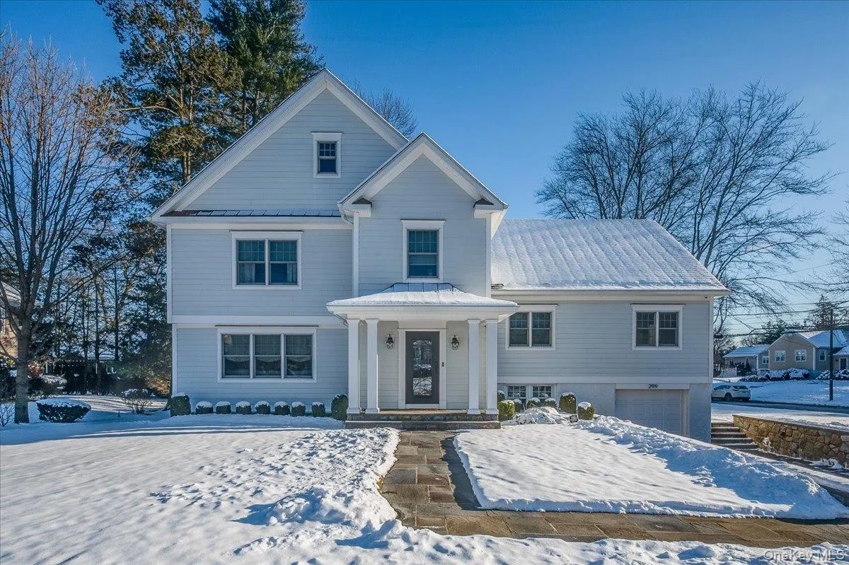 299 STRATTON Road, New Rochelle, NY, 4 Bedrooms Bedrooms, 8 Rooms Rooms,3 BathroomsBathrooms,Residential,For Rent,STRATTON,0,964716 299 STRATTON Road, New Rochelle, NY, 4 Bedrooms Bedrooms, 8 Rooms Rooms,3 BathroomsBathrooms,Residential,For Rent,STRATTON,0,964716