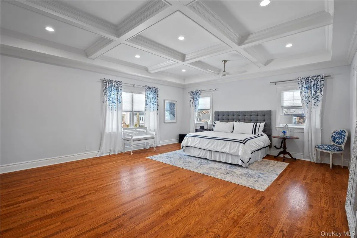 299 STRATTON Road, New Rochelle, NY, 4 Bedrooms Bedrooms, 8 Rooms Rooms,3 BathroomsBathrooms,Residential,For Rent,STRATTON,0,964716 299 STRATTON Road, New Rochelle, NY, 4 Bedrooms Bedrooms, 8 Rooms Rooms,3 BathroomsBathrooms,Residential,For Rent,STRATTON,0,964716