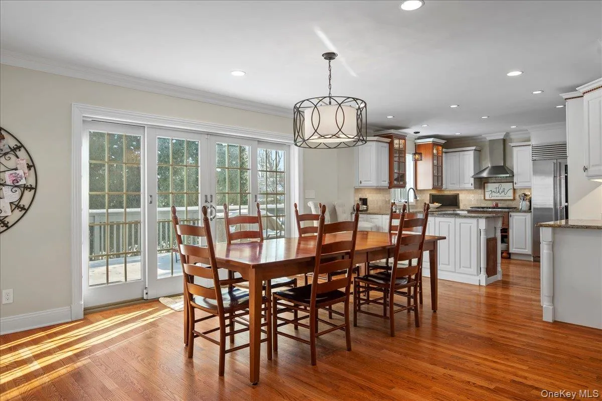 299 STRATTON Road, New Rochelle, NY, 4 Bedrooms Bedrooms, 8 Rooms Rooms,3 BathroomsBathrooms,Residential,For Rent,STRATTON,0,964716 299 STRATTON Road, New Rochelle, NY, 4 Bedrooms Bedrooms, 8 Rooms Rooms,3 BathroomsBathrooms,Residential,For Rent,STRATTON,0,964716