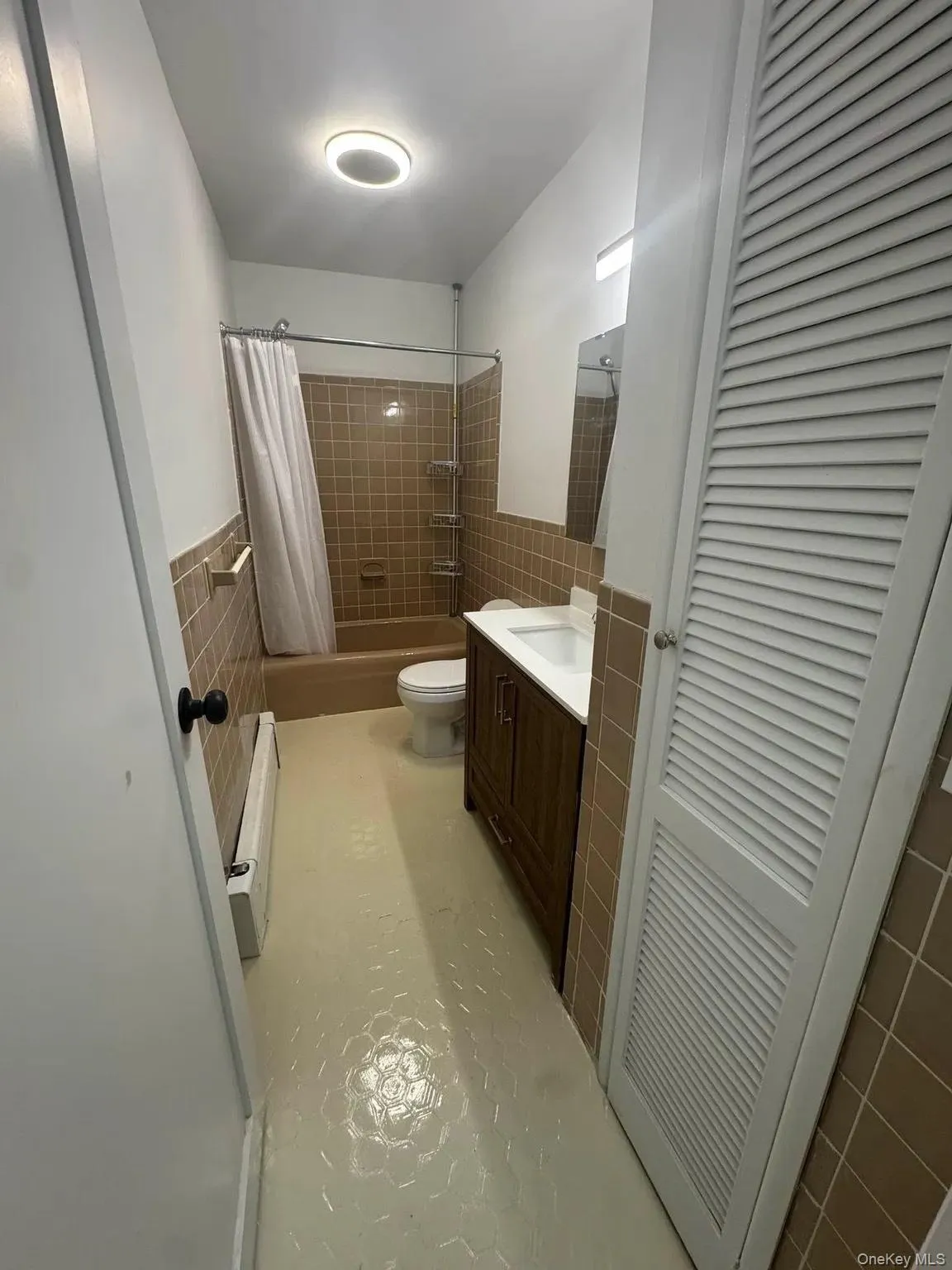 6816 Woodside Avenue, New York, NY, 2 Bedrooms Bedrooms, 4 Rooms Rooms,1 BathroomBathrooms,Residential Lease,For Rent,Woodside,0,964717 6816 Woodside Avenue, New York, NY, 2 Bedrooms Bedrooms, 4 Rooms Rooms,1 BathroomBathrooms,Residential Lease,For Rent,Woodside,0,964717