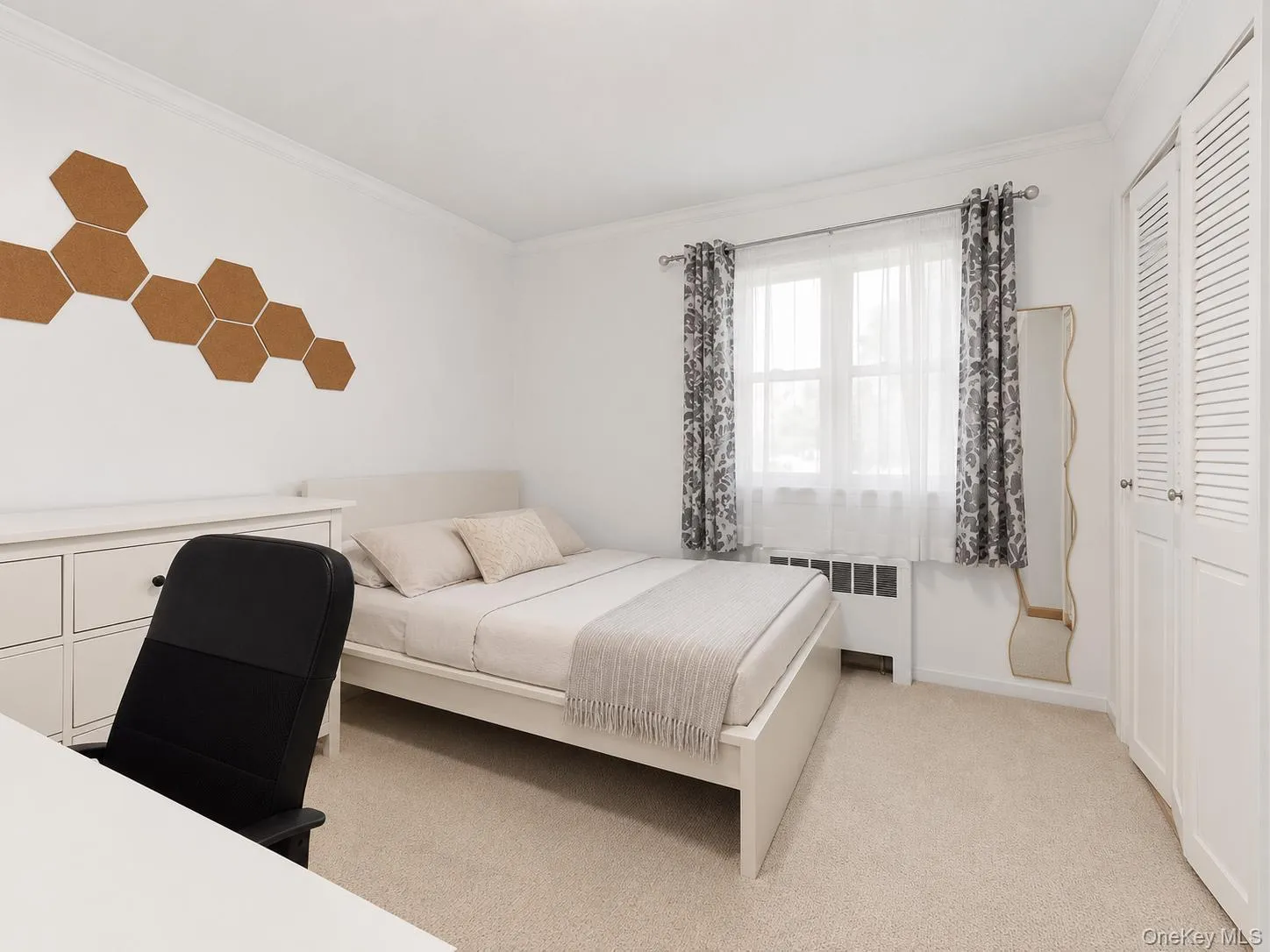 5702 246th Crescent, New York, NY, 3 Bedrooms Bedrooms, 5 Rooms Rooms,1 BathroomBathrooms,Residential,For Rent,246th,0,964719 5702 246th Crescent, New York, NY, 3 Bedrooms Bedrooms, 5 Rooms Rooms,1 BathroomBathrooms,Residential,For Rent,246th,0,964719