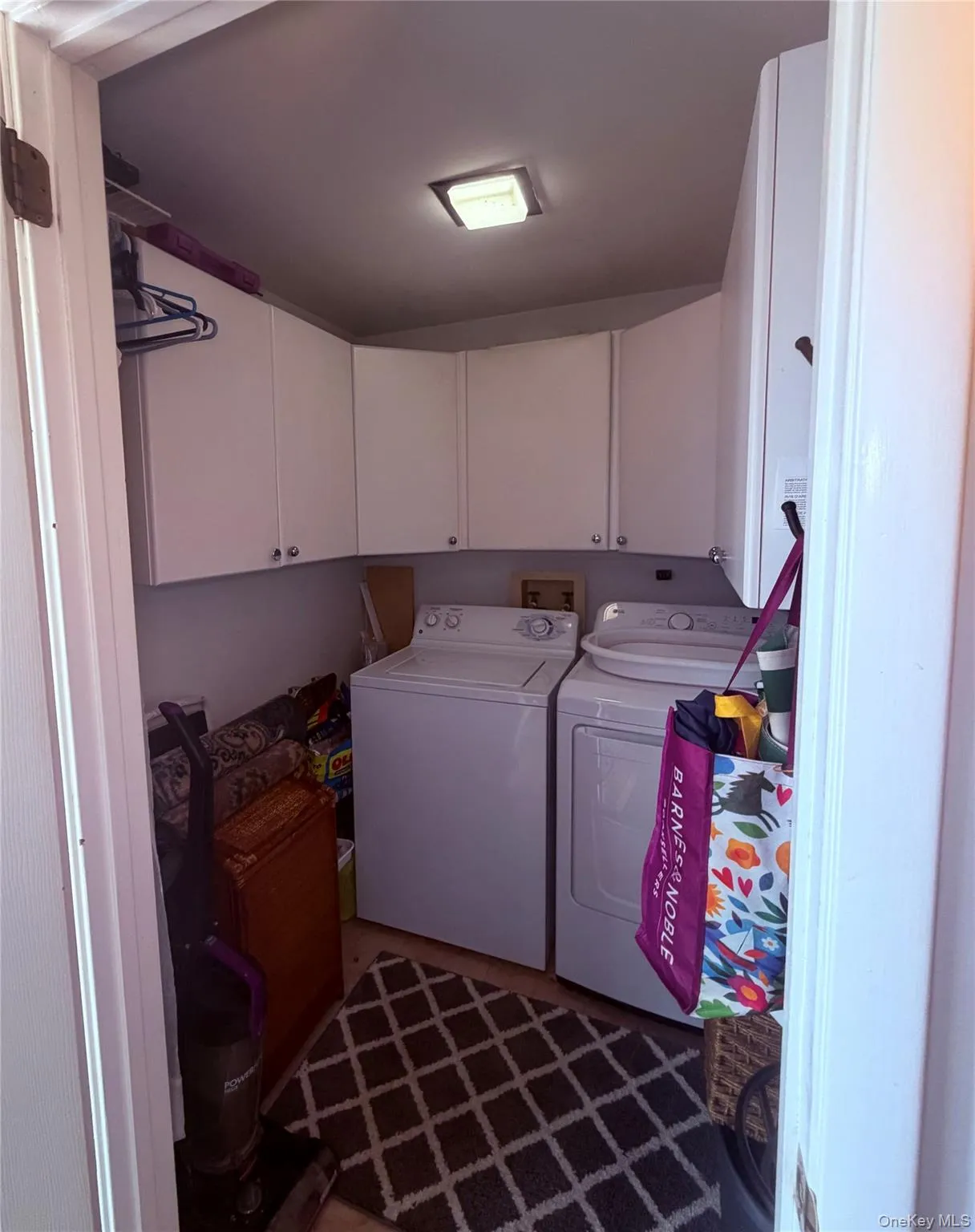 15 Maple Street, West Babylon, NY, 3 Bedrooms Bedrooms, 7 Rooms Rooms,2 BathroomsBathrooms,Residential,For Rent,Maple,0,964720 15 Maple Street, West Babylon, NY, 3 Bedrooms Bedrooms, 7 Rooms Rooms,2 BathroomsBathrooms,Residential,For Rent,Maple,0,964720