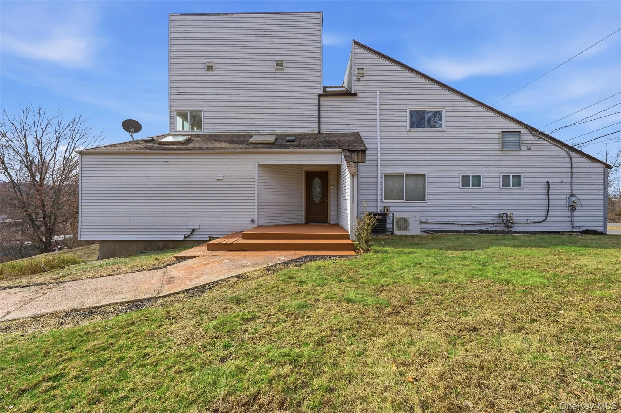 2 Strawberry Hill Lane, Clarkstown, NY, 3 Bedrooms Bedrooms, 14 Rooms Rooms,2 BathroomsBathrooms,Residential,For Rent,Strawberry Hill,0,964734 2 Strawberry Hill Lane, Clarkstown, NY, 3 Bedrooms Bedrooms, 14 Rooms Rooms,2 BathroomsBathrooms,Residential,For Rent,Strawberry Hill,0,964734