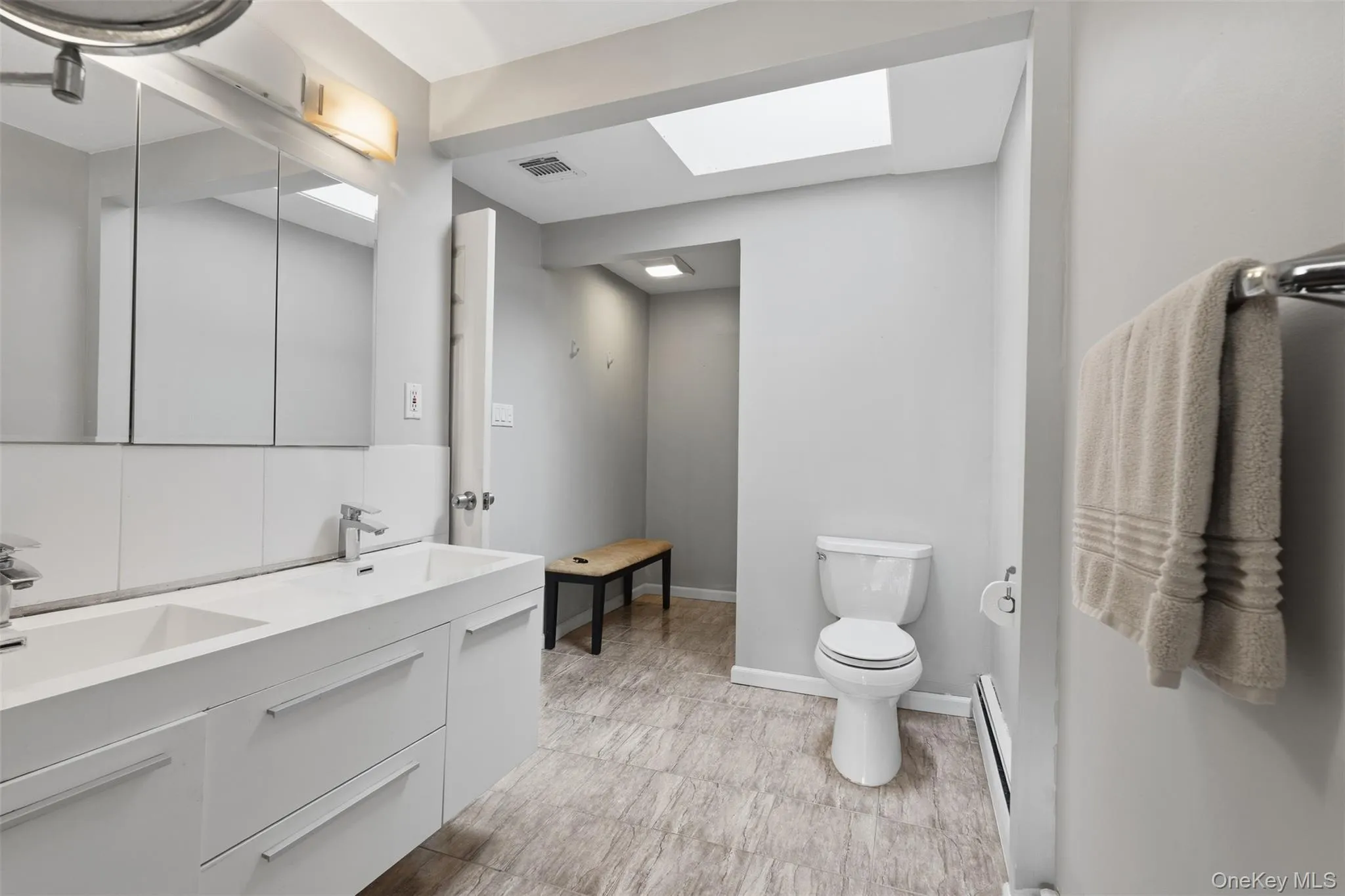 2 Strawberry Hill Lane, Clarkstown, NY, 3 Bedrooms Bedrooms, 14 Rooms Rooms,2 BathroomsBathrooms,Residential,For Rent,Strawberry Hill,0,964734 2 Strawberry Hill Lane, Clarkstown, NY, 3 Bedrooms Bedrooms, 14 Rooms Rooms,2 BathroomsBathrooms,Residential,For Rent,Strawberry Hill,0,964734