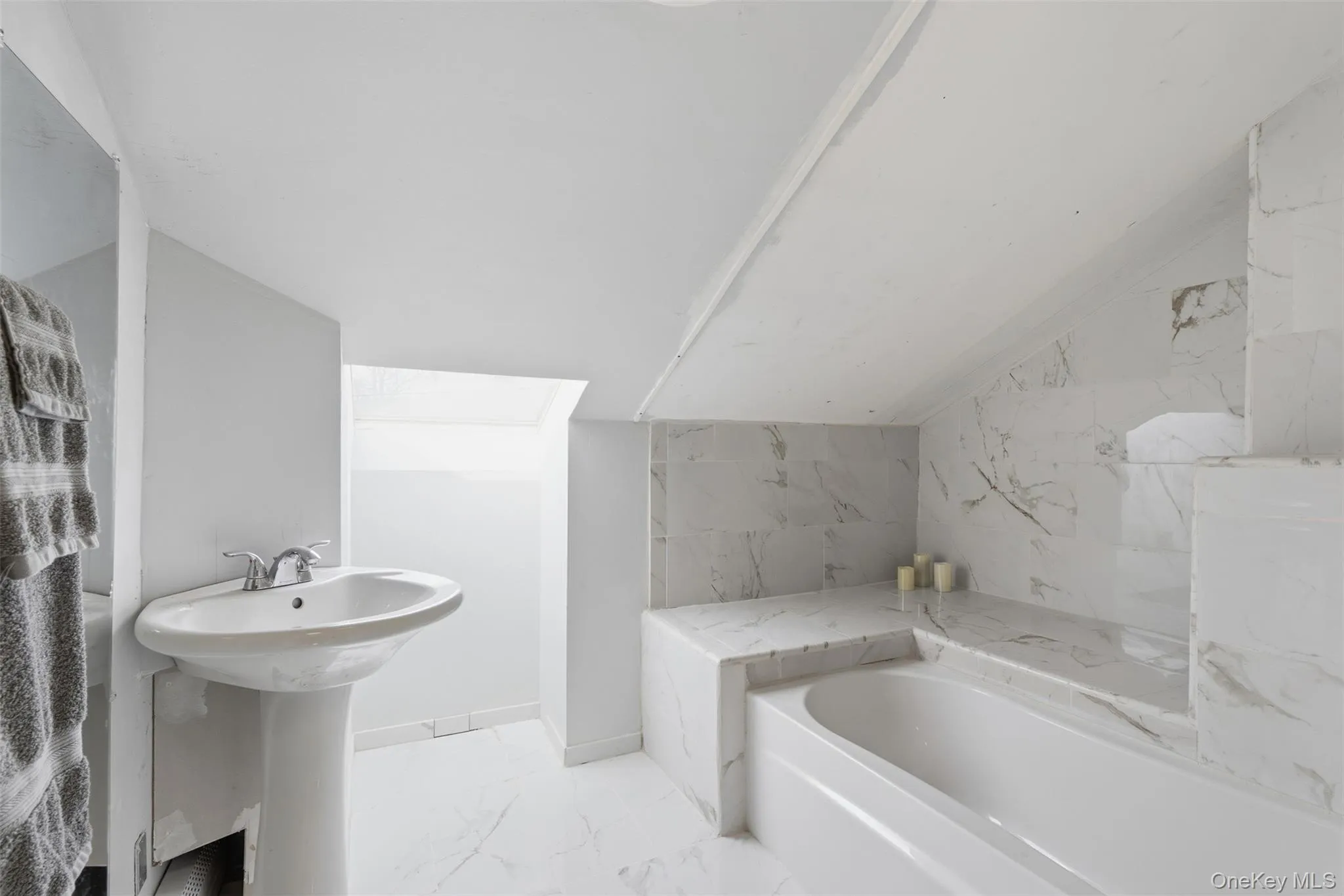 2 Strawberry Hill Lane, Clarkstown, NY, 3 Bedrooms Bedrooms, 14 Rooms Rooms,2 BathroomsBathrooms,Residential,For Rent,Strawberry Hill,0,964734 2 Strawberry Hill Lane, Clarkstown, NY, 3 Bedrooms Bedrooms, 14 Rooms Rooms,2 BathroomsBathrooms,Residential,For Rent,Strawberry Hill,0,964734