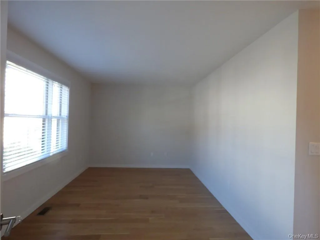 Generously sized sun-drenched living room Generously sized sun-drenched living room