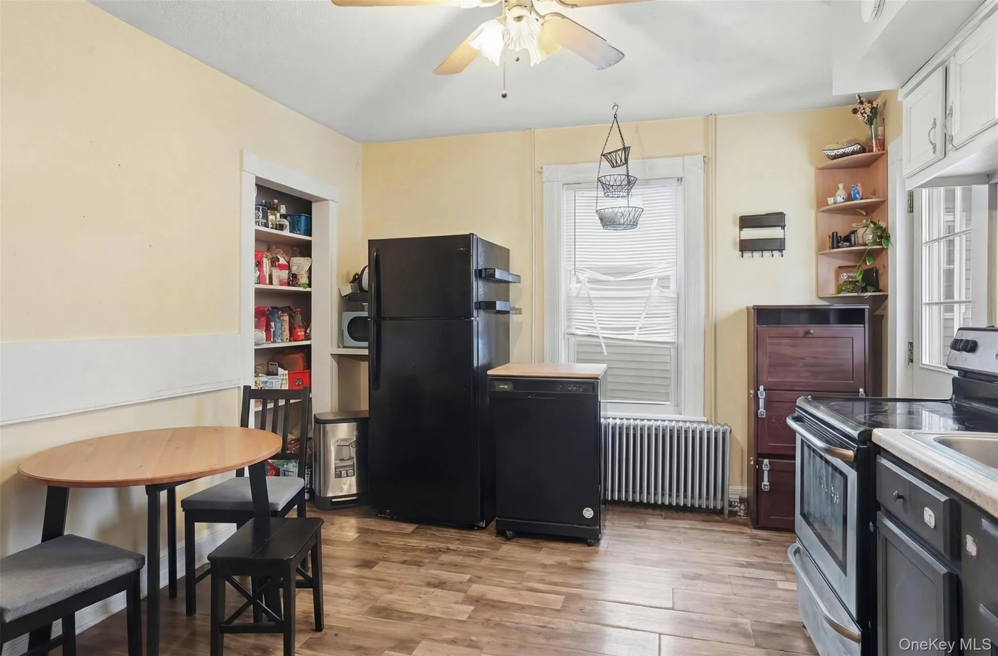 14 Church Street, Marlboro, NY, 2 Bedrooms Bedrooms, 5 Rooms Rooms,1 BathroomBathrooms,Residential Lease,For Rent,Church,0,964761 14 Church Street, Marlboro, NY, 2 Bedrooms Bedrooms, 5 Rooms Rooms,1 BathroomBathrooms,Residential Lease,For Rent,Church,0,964761