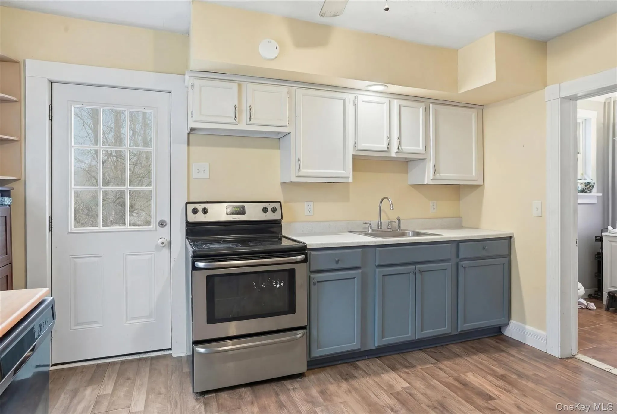 14 Church Street, Marlboro, NY, 2 Bedrooms Bedrooms, 5 Rooms Rooms,1 BathroomBathrooms,Residential Lease,For Rent,Church,0,964761 14 Church Street, Marlboro, NY, 2 Bedrooms Bedrooms, 5 Rooms Rooms,1 BathroomBathrooms,Residential Lease,For Rent,Church,0,964761