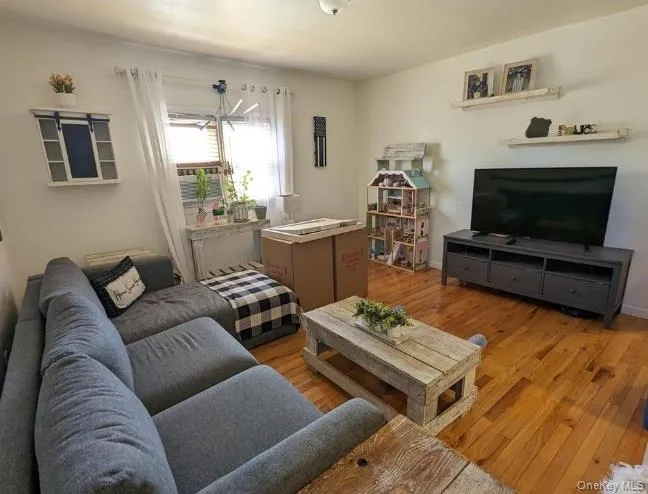 Pictures are fron previous occupants. Pictures are fron previous occupants.