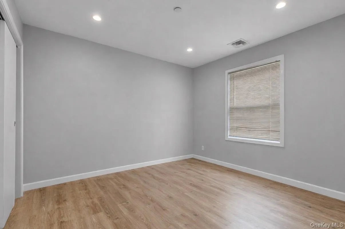 616 Broadway, Long Beach, NY, 3 Bedrooms Bedrooms, 5 Rooms Rooms,1 BathroomBathrooms,Residential Lease,For Rent,Broadway,0,964773 616 Broadway, Long Beach, NY, 3 Bedrooms Bedrooms, 5 Rooms Rooms,1 BathroomBathrooms,Residential Lease,For Rent,Broadway,0,964773