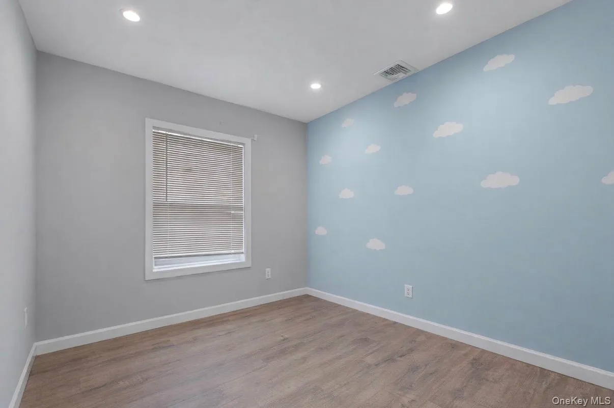 616 Broadway, Long Beach, NY, 3 Bedrooms Bedrooms, 5 Rooms Rooms,1 BathroomBathrooms,Residential Lease,For Rent,Broadway,0,964773 616 Broadway, Long Beach, NY, 3 Bedrooms Bedrooms, 5 Rooms Rooms,1 BathroomBathrooms,Residential Lease,For Rent,Broadway,0,964773