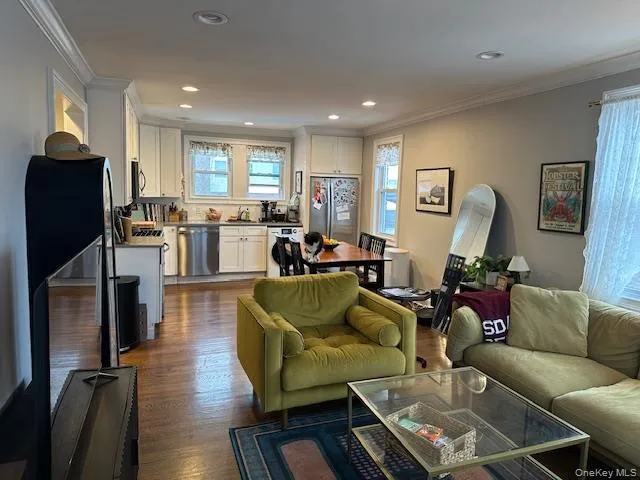 15 Juniper Road, North Hempstead, NY, 2 Bedrooms Bedrooms, 4 Rooms Rooms,1 BathroomBathrooms,Residential Lease,For Rent,Juniper,0,964789 15 Juniper Road, North Hempstead, NY, 2 Bedrooms Bedrooms, 4 Rooms Rooms,1 BathroomBathrooms,Residential Lease,For Rent,Juniper,0,964789