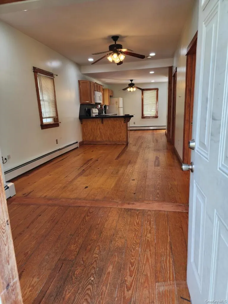 7 Cross Street, Port Jervis, NY, 2 Bedrooms Bedrooms, 4 Rooms Rooms,1 BathroomBathrooms,Residential Sale,For Rent,Cross,0,964808 7 Cross Street, Port Jervis, NY, 2 Bedrooms Bedrooms, 4 Rooms Rooms,1 BathroomBathrooms,Residential Sale,For Rent,Cross,0,964808