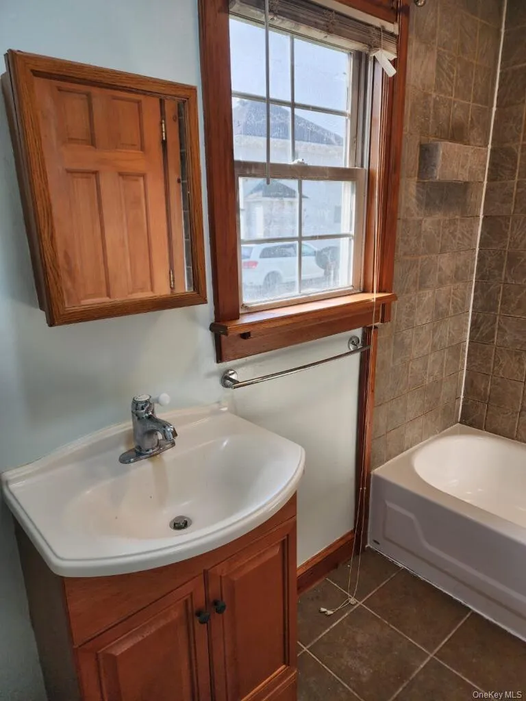 7 Cross Street, Port Jervis, NY, 2 Bedrooms Bedrooms, 4 Rooms Rooms,1 BathroomBathrooms,Residential Sale,For Rent,Cross,0,964808 7 Cross Street, Port Jervis, NY, 2 Bedrooms Bedrooms, 4 Rooms Rooms,1 BathroomBathrooms,Residential Sale,For Rent,Cross,0,964808