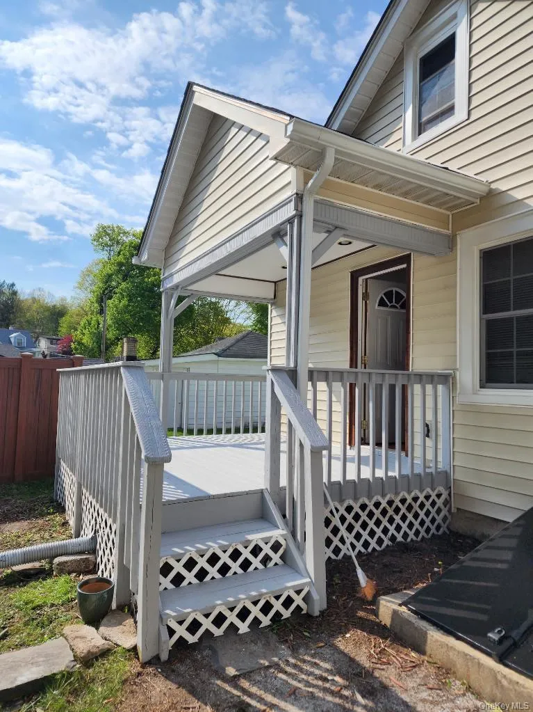 7 Cross Street, Port Jervis, NY, 2 Bedrooms Bedrooms, 4 Rooms Rooms,1 BathroomBathrooms,Residential Sale,For Rent,Cross,0,964808 7 Cross Street, Port Jervis, NY, 2 Bedrooms Bedrooms, 4 Rooms Rooms,1 BathroomBathrooms,Residential Sale,For Rent,Cross,0,964808