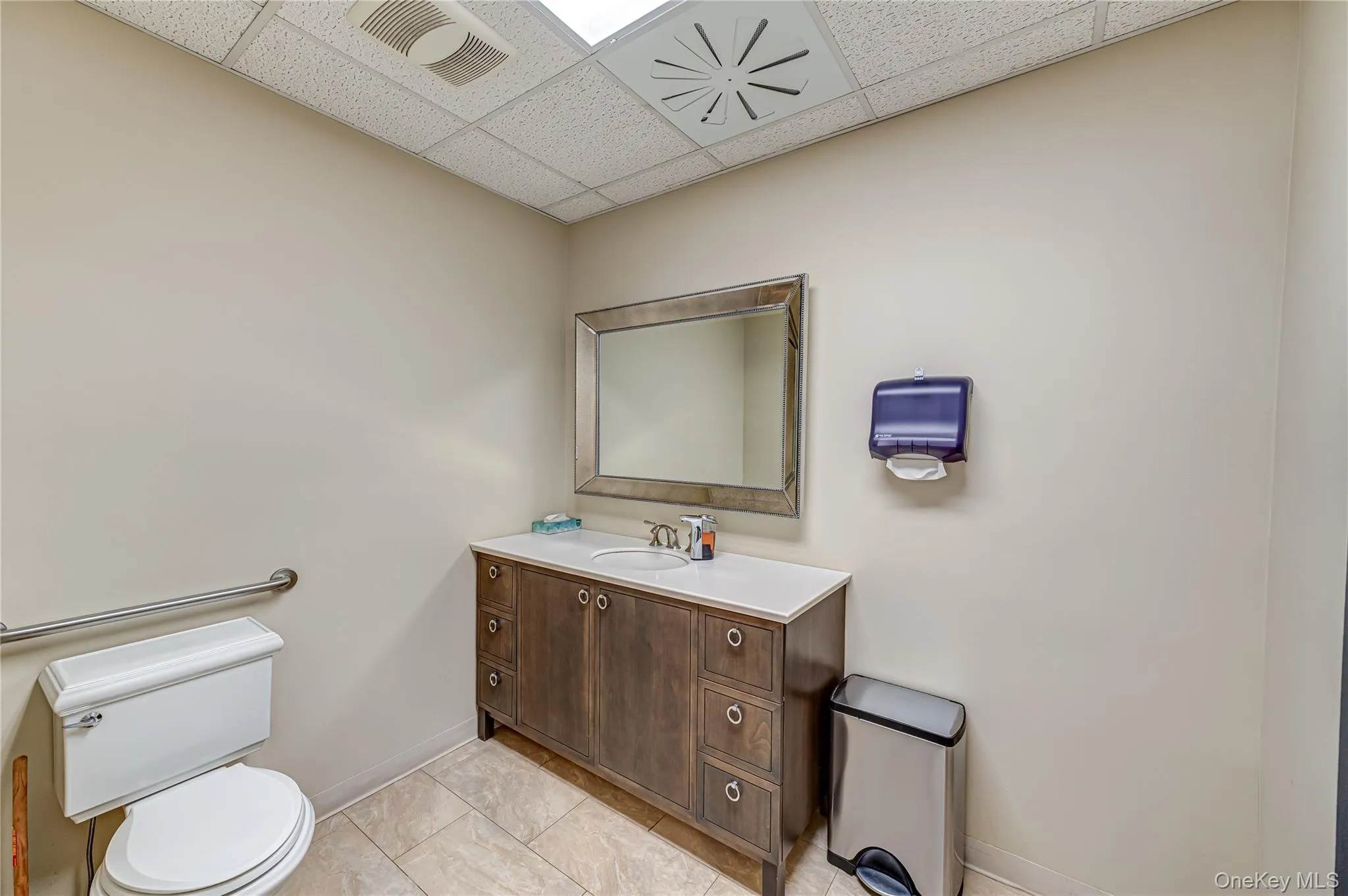 48 Elm Street, Huntington, NY, ,Commercial Lease,For Rent,Elm,0,964811 48 Elm Street, Huntington, NY, ,Commercial Lease,For Rent,Elm,0,964811